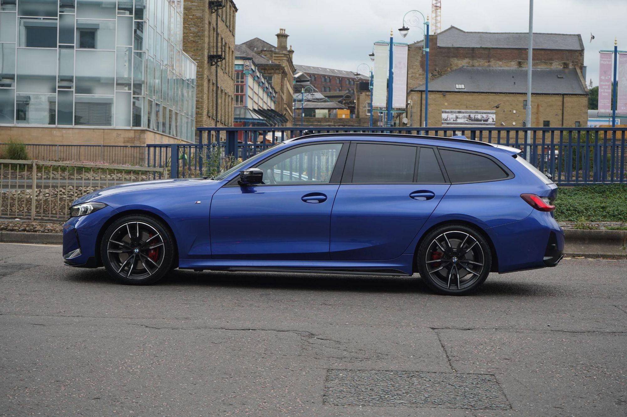 BMW 3 SERIES DIESEL TOURING M340d xDrive MHT 5dr Step Auto for sale UK - Slide 8