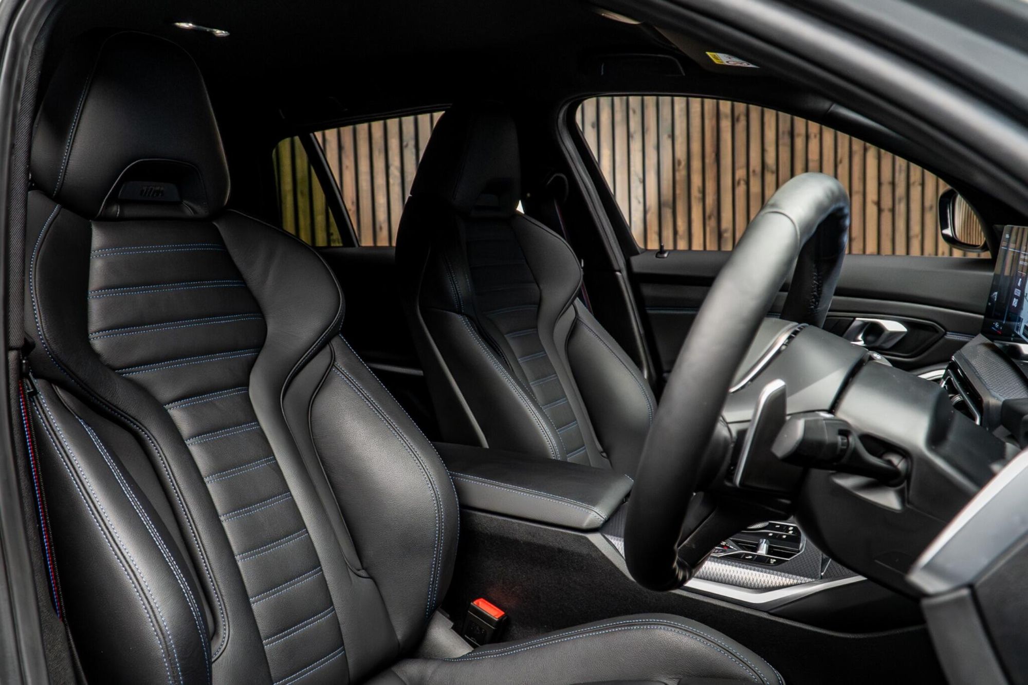 BMW 3 SERIES TOURING M340i xDrive MHT 5dr Step Auto for sale UK - Slide 2