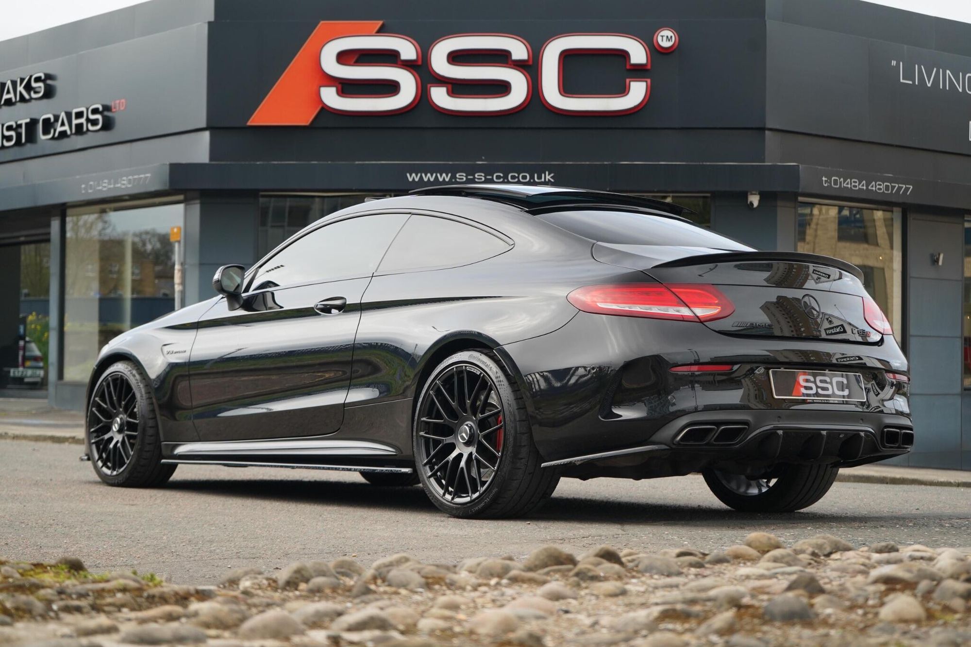 MERCEDES-BENZ C CLASS AMG COUPE C63 S Premium 2dr Auto for sale UK - Slide 2