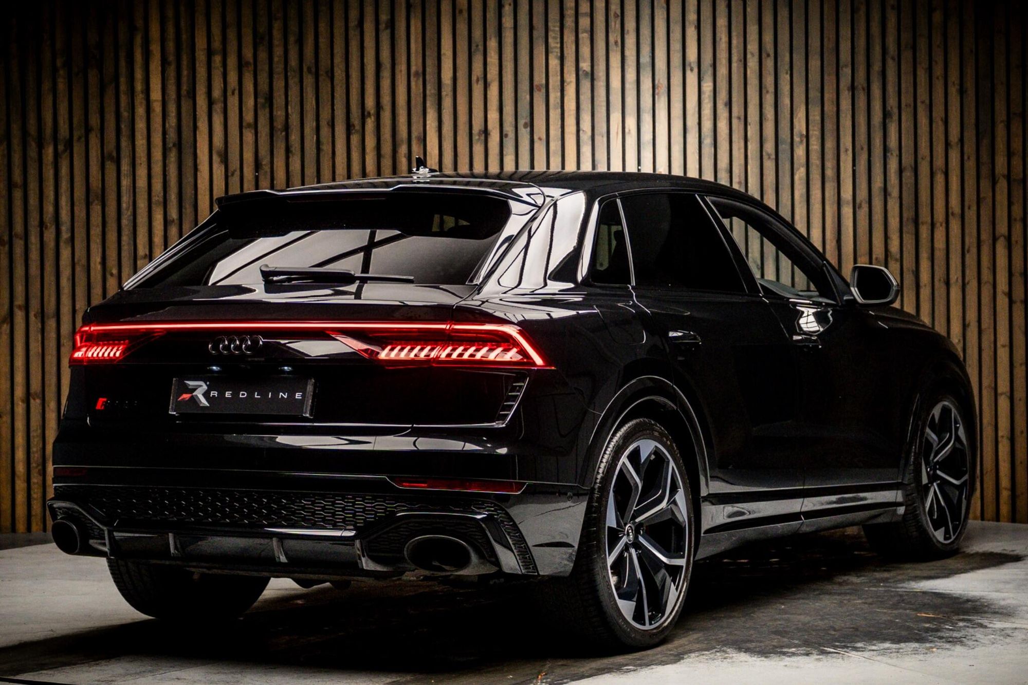 AUDI Q8 ESTATE SQ8 TFSI Quattro Vorsprung 5dr Tiptronic for sale UK - Slide 4