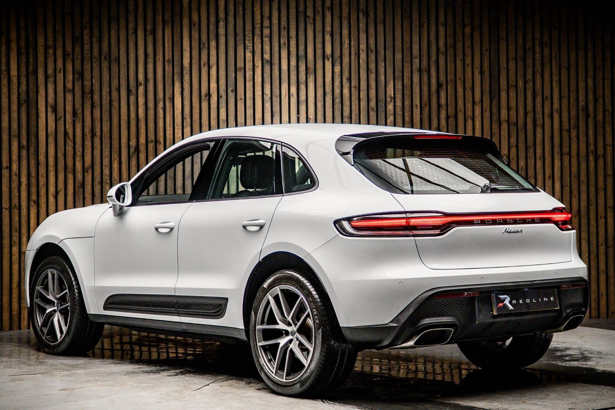 PORSCHE MACAN ESTATE 5dr PDK for sale UK - Slide 3