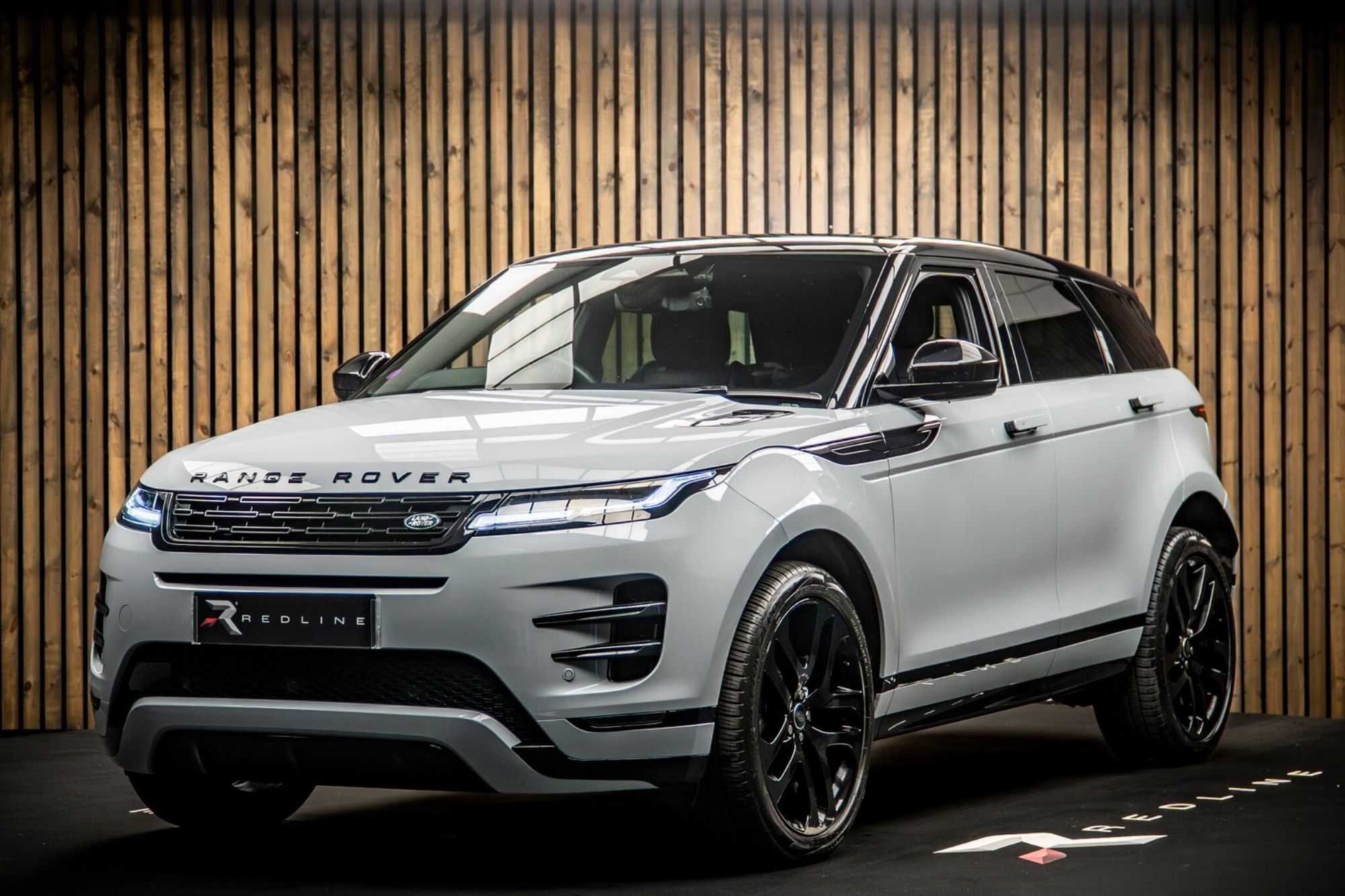 LAND ROVER RANGE ROVER EVOQUE HATCHBACK 2.0 P200 Dynamic HSE 5dr Auto for sale UK - Slide 8