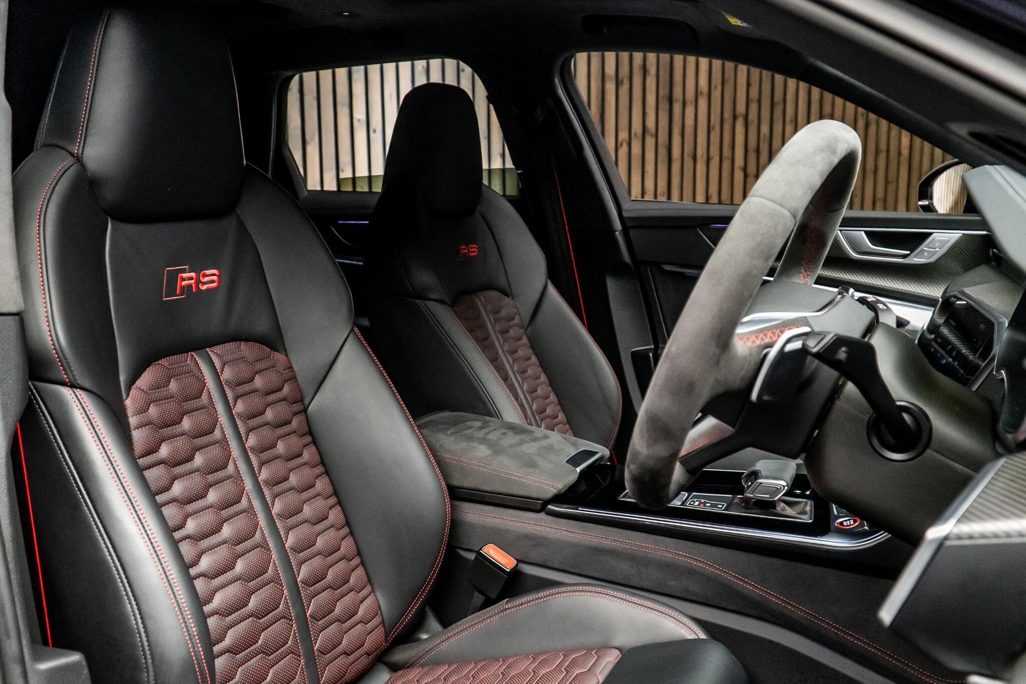 AUDI RS6 RS 6 AVANT RS 6 TFSI Quattro Performance 5dr Tiptronic for sale UK - Slide 2