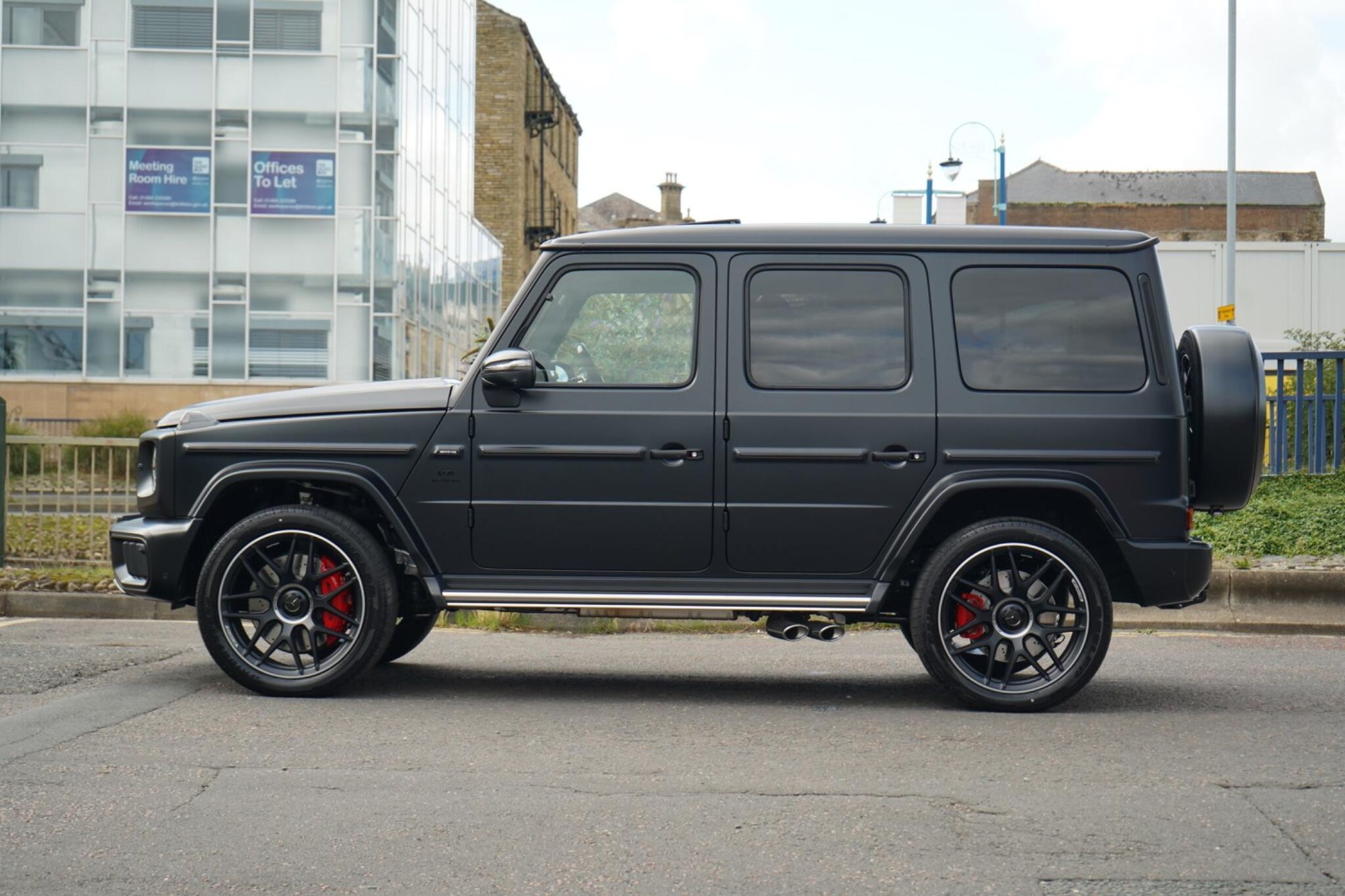 MERCEDES-BENZ G CLASS AMG STATION WAGON SPECIAL EDITIONS G63 Magno Edition 5dr 9G-Tronic for sale UK - Slide 9