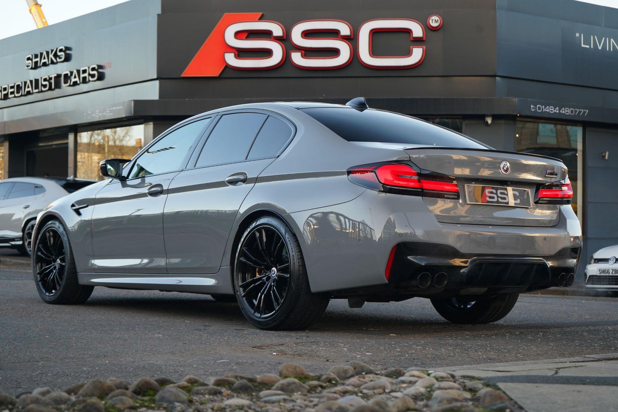 BMW M5 SALOON M5 Competition 4dr DCT for sale UK - Slide 2