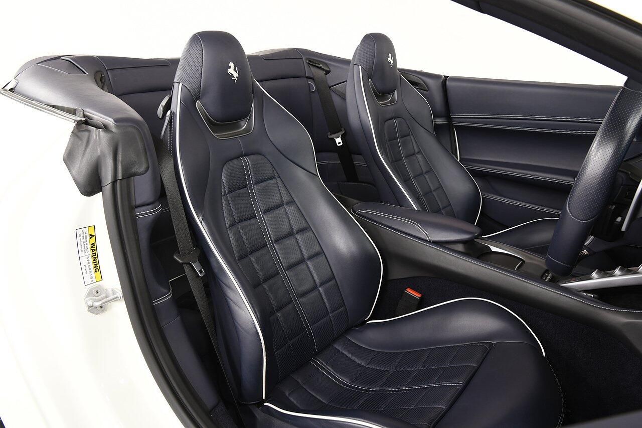 FERRARI PORTOFINO CONVERTIBLE GT 2dr Auto for sale UK - Slide 8