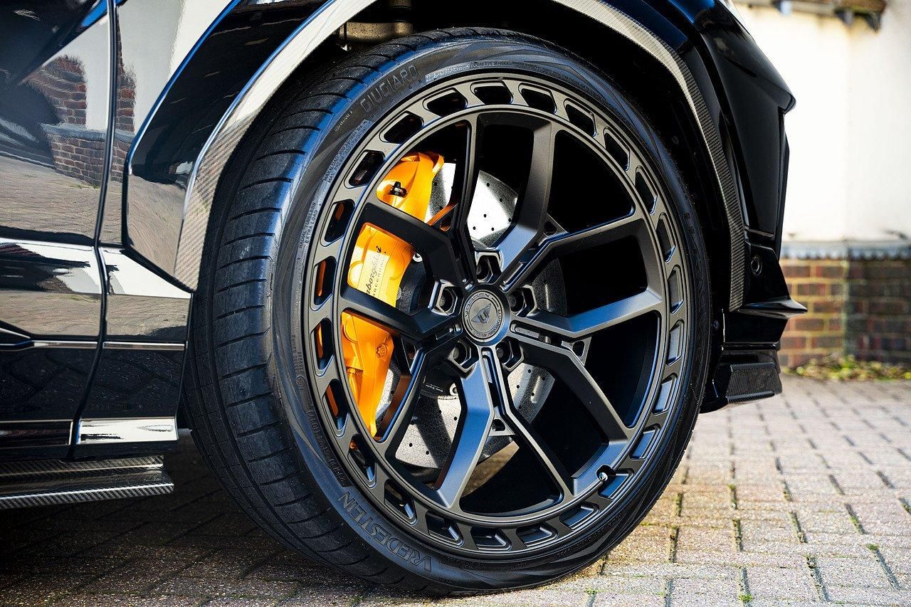 LAMBORGHINI URUS ESTATE 4.0T FSI V8 S 5dr Auto for sale UK - Slide 7