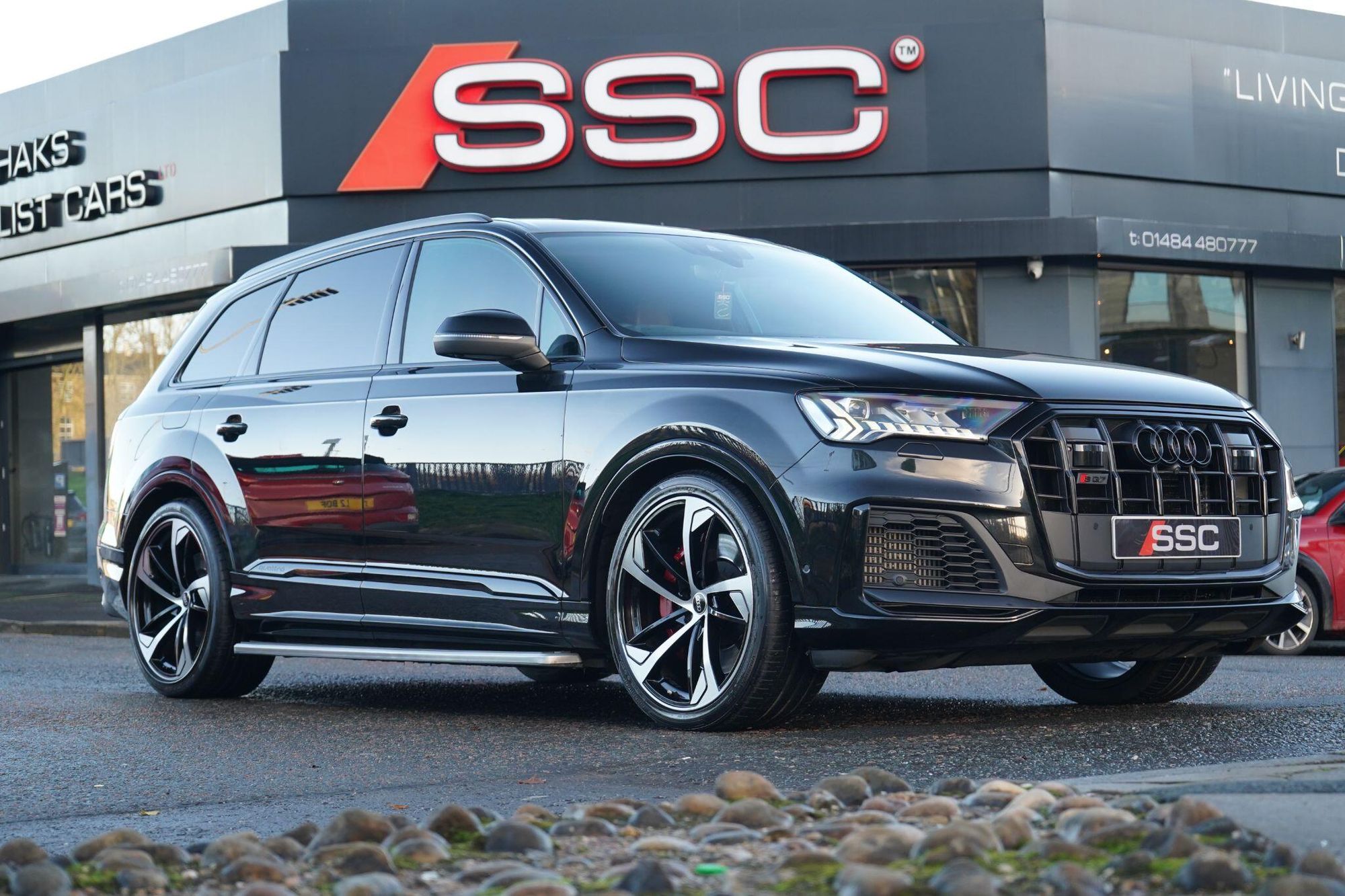 AUDI Q7 ESTATE SQ7 TFSI Quattro Black Edition 5dr Tiptronic for sale UK - Slide 5
