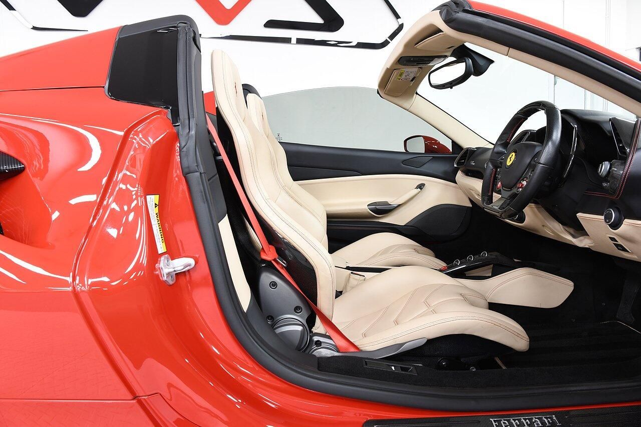 FERRARI 488 CONVERTIBLE Spider 2dr Auto for sale UK - Slide 6