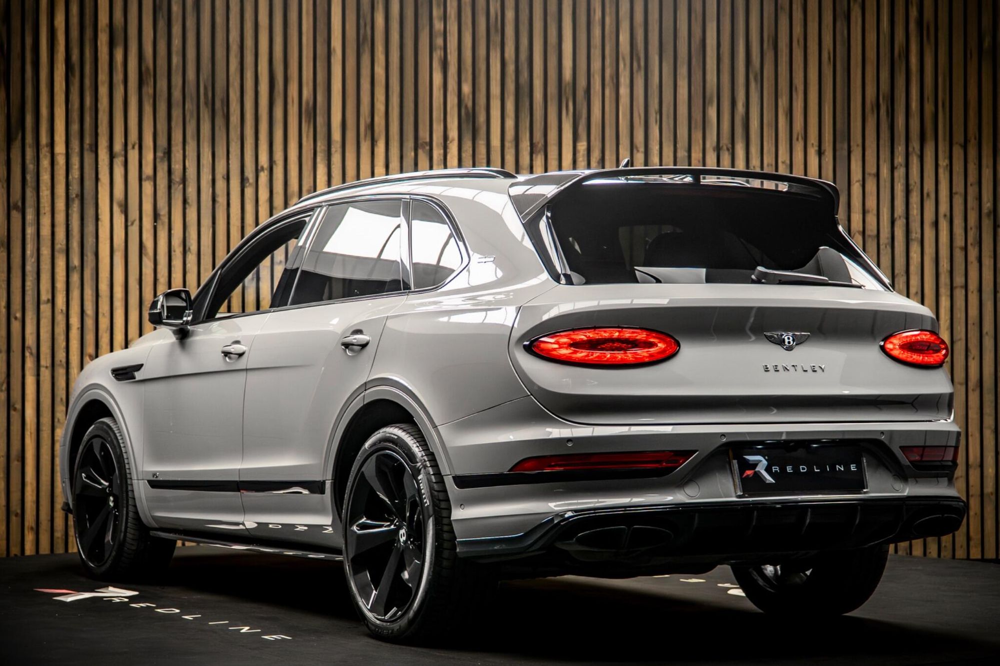 BENTLEY BENTAYGA ESTATE 4.0 V8 5dr Auto for sale UK - Slide 3