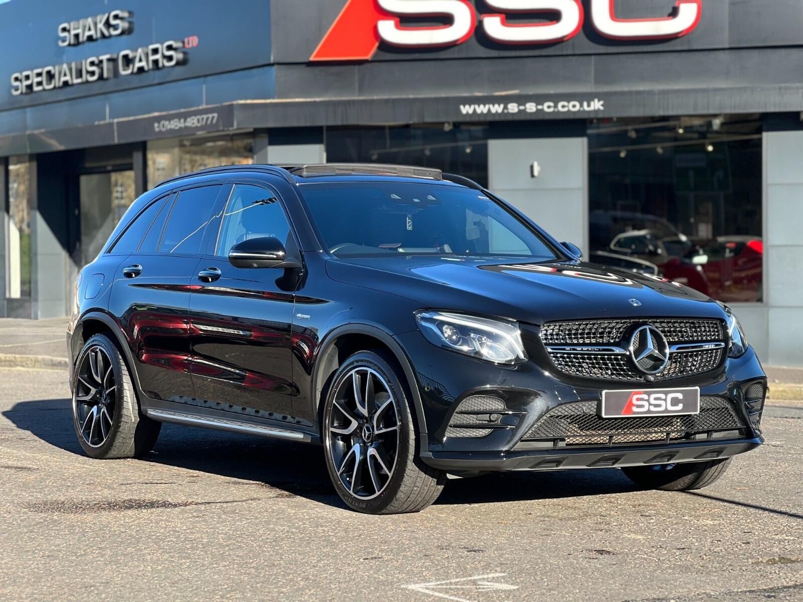 MERCEDES-BENZ GLC AMG ESTATE GLC 43 4Matic Premium Plus 5dr 9G-Tronic for sale UK - Slide 4