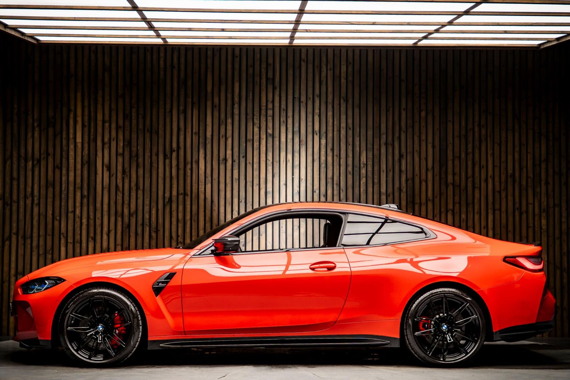 BMW M4 Coupe 3.0 Competition M xDrive 530 Steptronic 2 Door Auto for sale UK - Slide 7