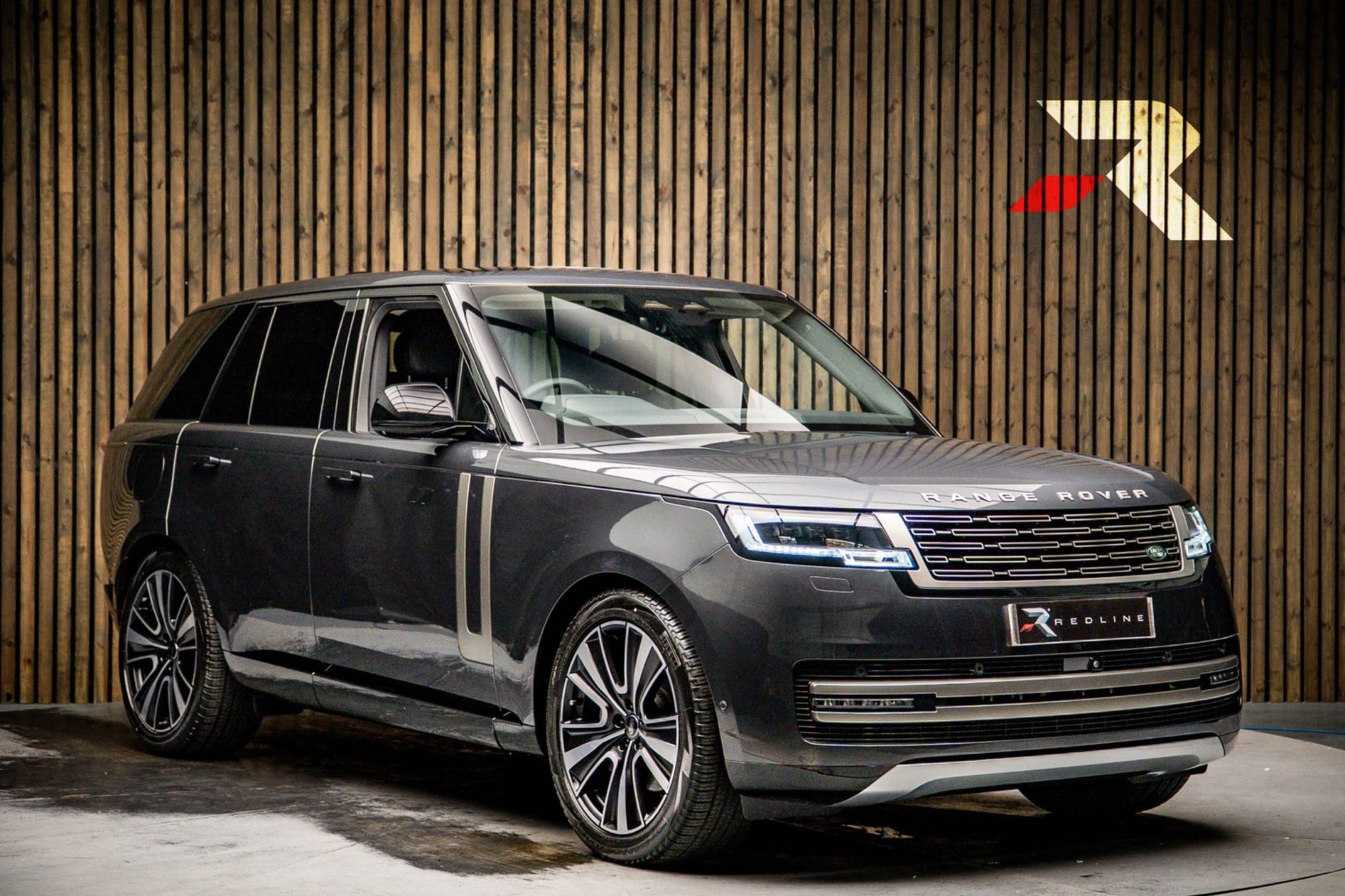 LAND ROVER RANGE ROVER DIESEL ESTATE 3.0 D300 SE 4dr Auto