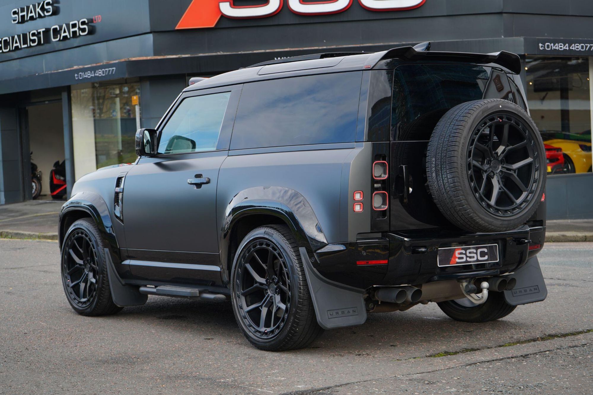 LAND ROVER DEFENDER ESTATE SPECIAL EDITIONS 5.0 P525 V8 Carpathian Edition 90 3dr Auto for sale UK - Slide 10