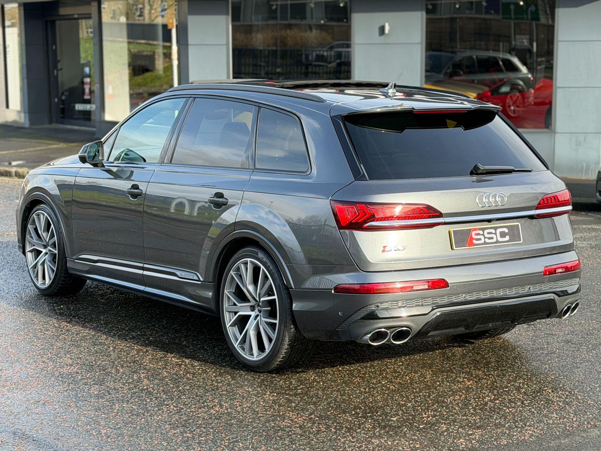 AUDI Q7 DIESEL ESTATE SQ7 TDI Quattro Vorsprung 5dr Tiptronic for sale UK - Slide 10