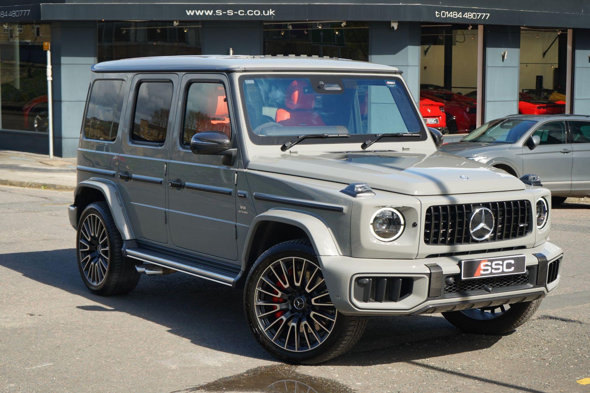 MERCEDES-BENZ G CLASS AMG STATION WAGON SPECIAL EDITIONS G63 Carbon Edition 5dr 9G-Tronic for sale UK - Slide 4