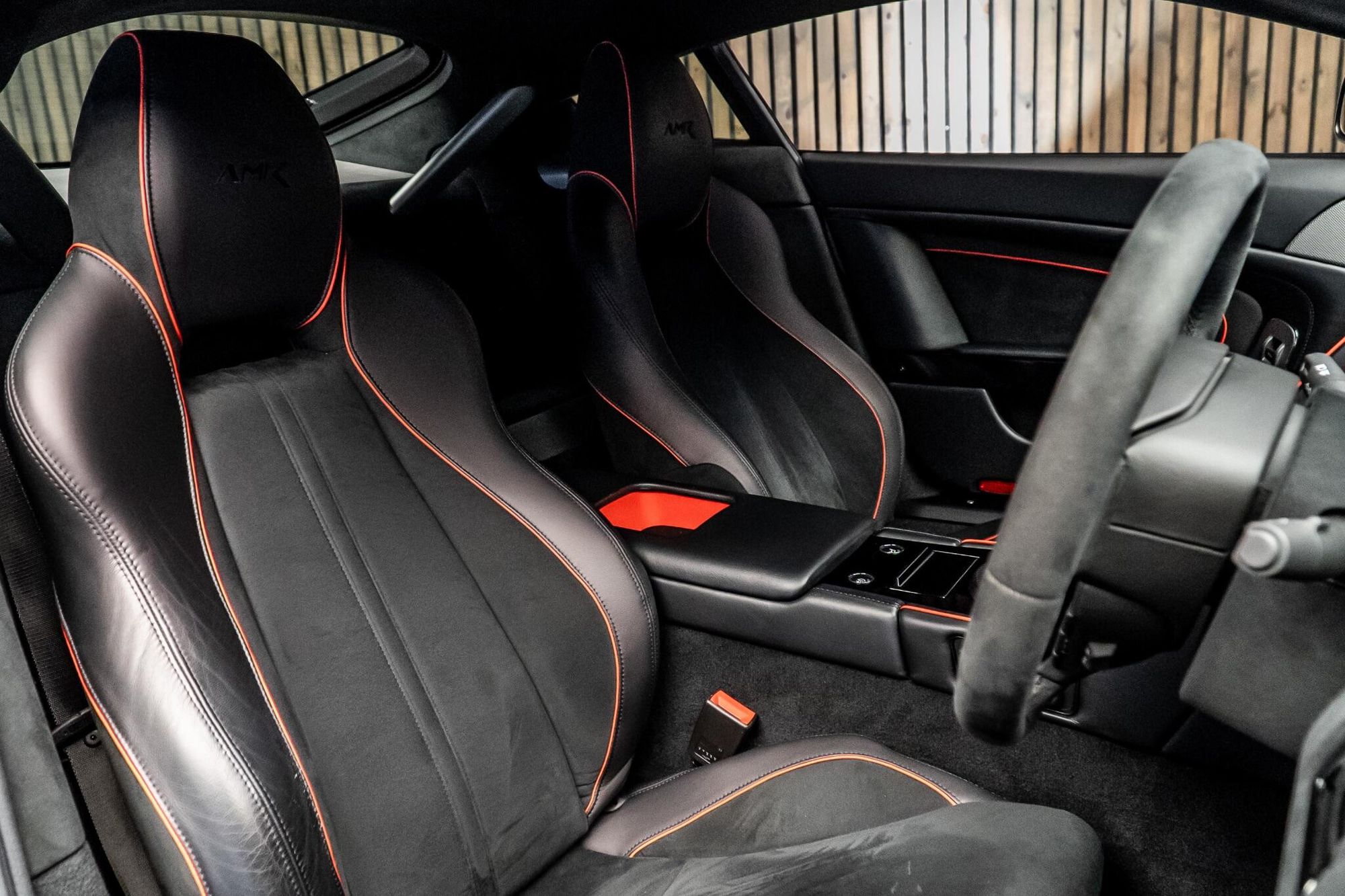 ASTON MARTIN VANTAGE V8 COUPE SPECIAL EDITIONS AMR 2dr for sale UK - Slide 2