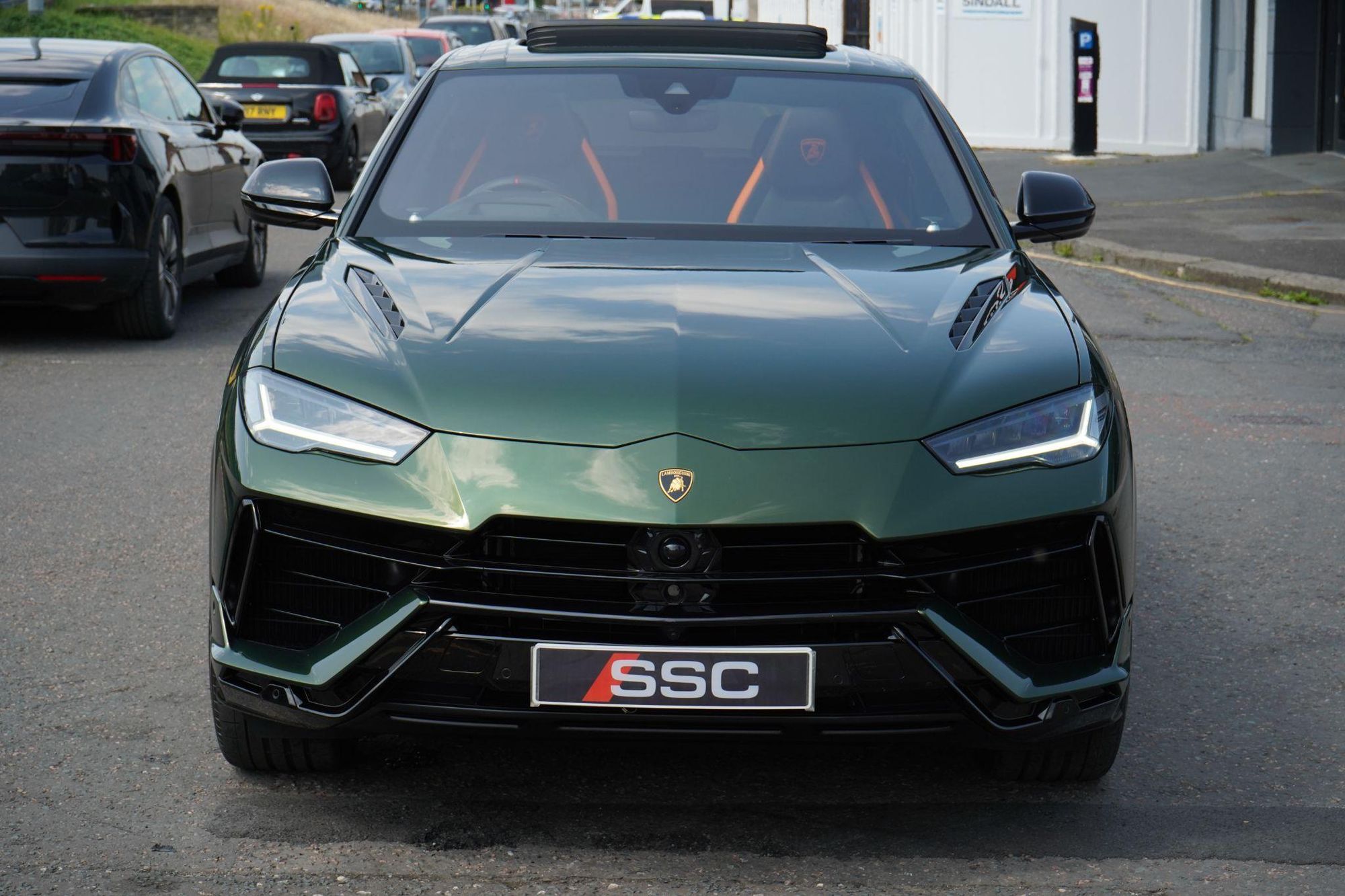LAMBORGHINI URUS ESTATE 4.0T FSI V8 S 5dr Auto for sale UK - Slide 6