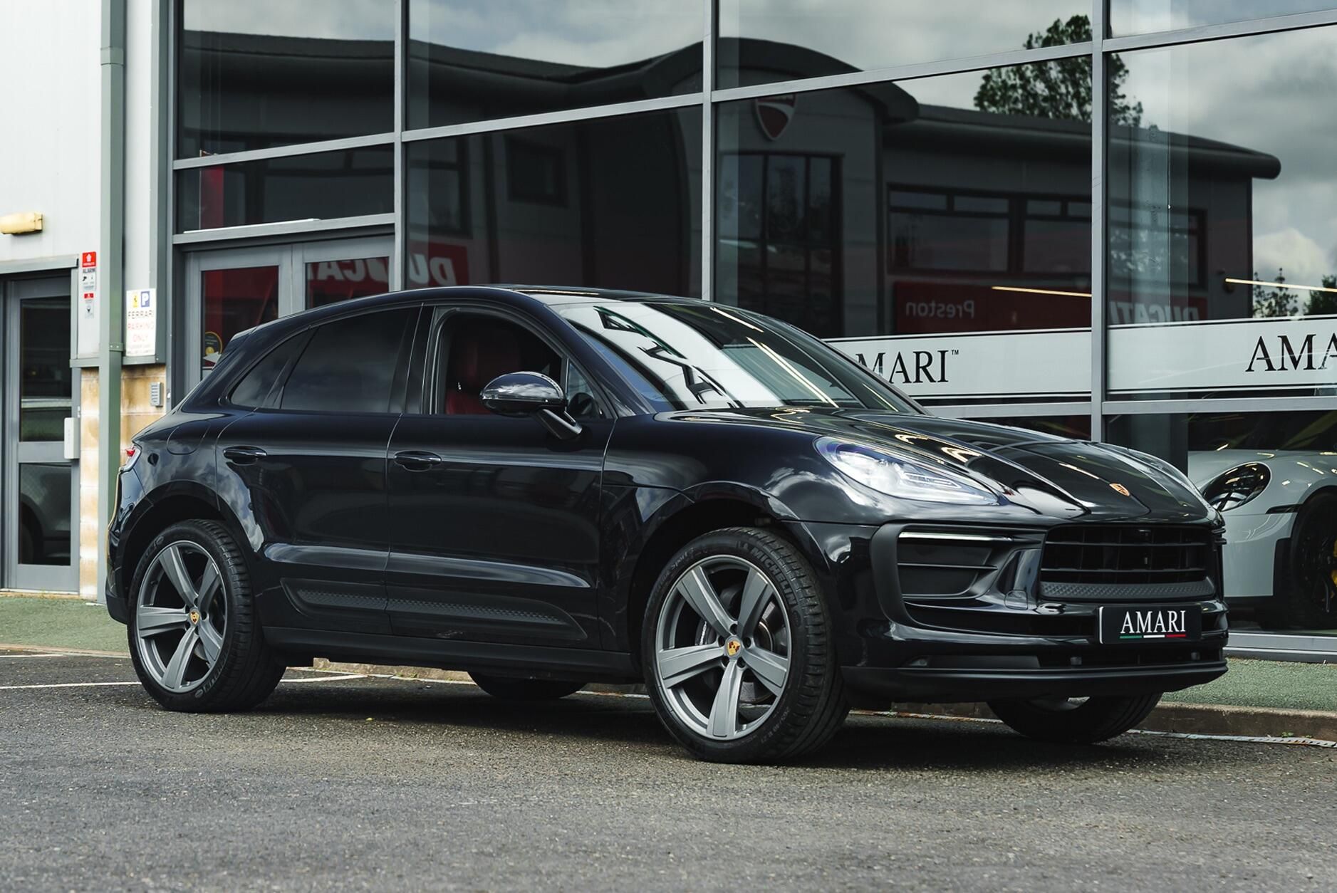 PORSCHE MACAN ESTATE 5dr PDK for sale UK - Slide 5