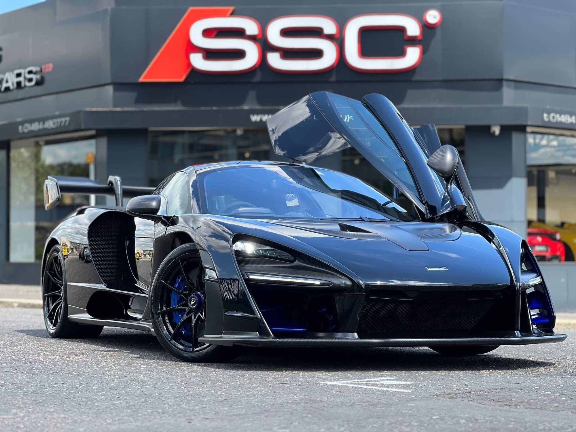 MCLAREN SENNA COUPE V8 2dr SSG Auto for sale UK - Slide 5