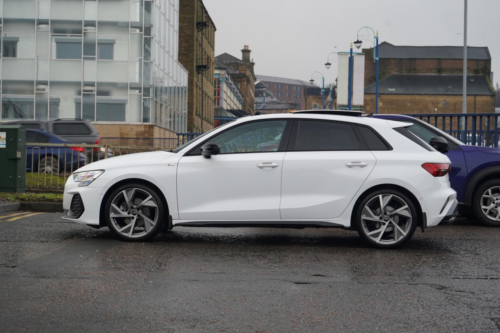 AUDI A3 SPORTBACK 35 TFSI Black Edition 5dr S Tronic for sale UK - Slide 8