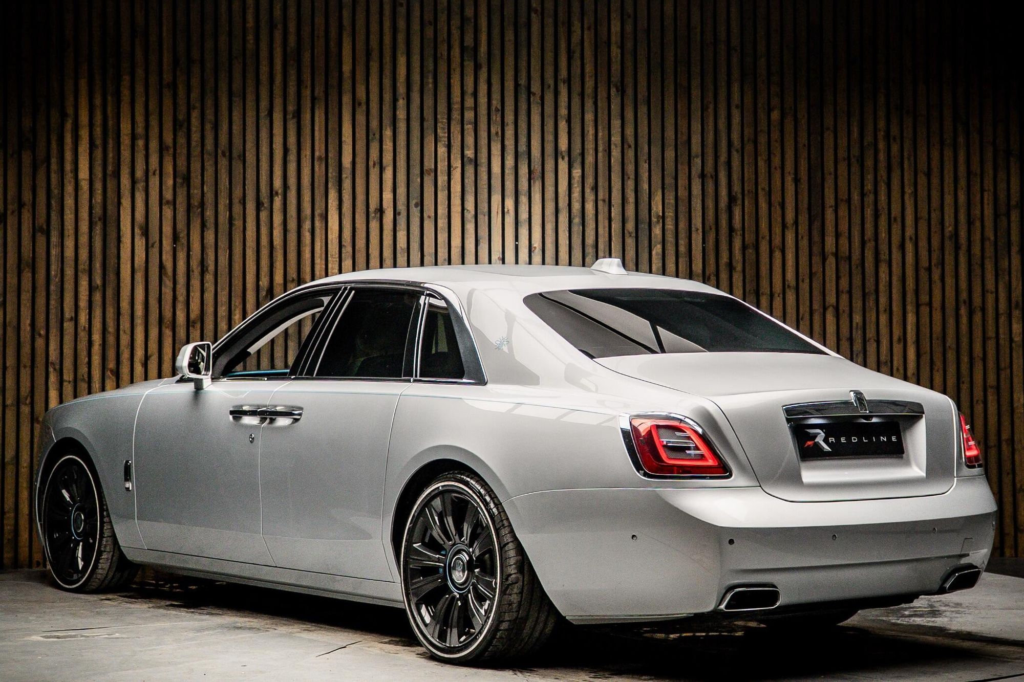 ROLLS-ROYCE GHOST SALOON 4dr Auto for sale UK - Slide 3