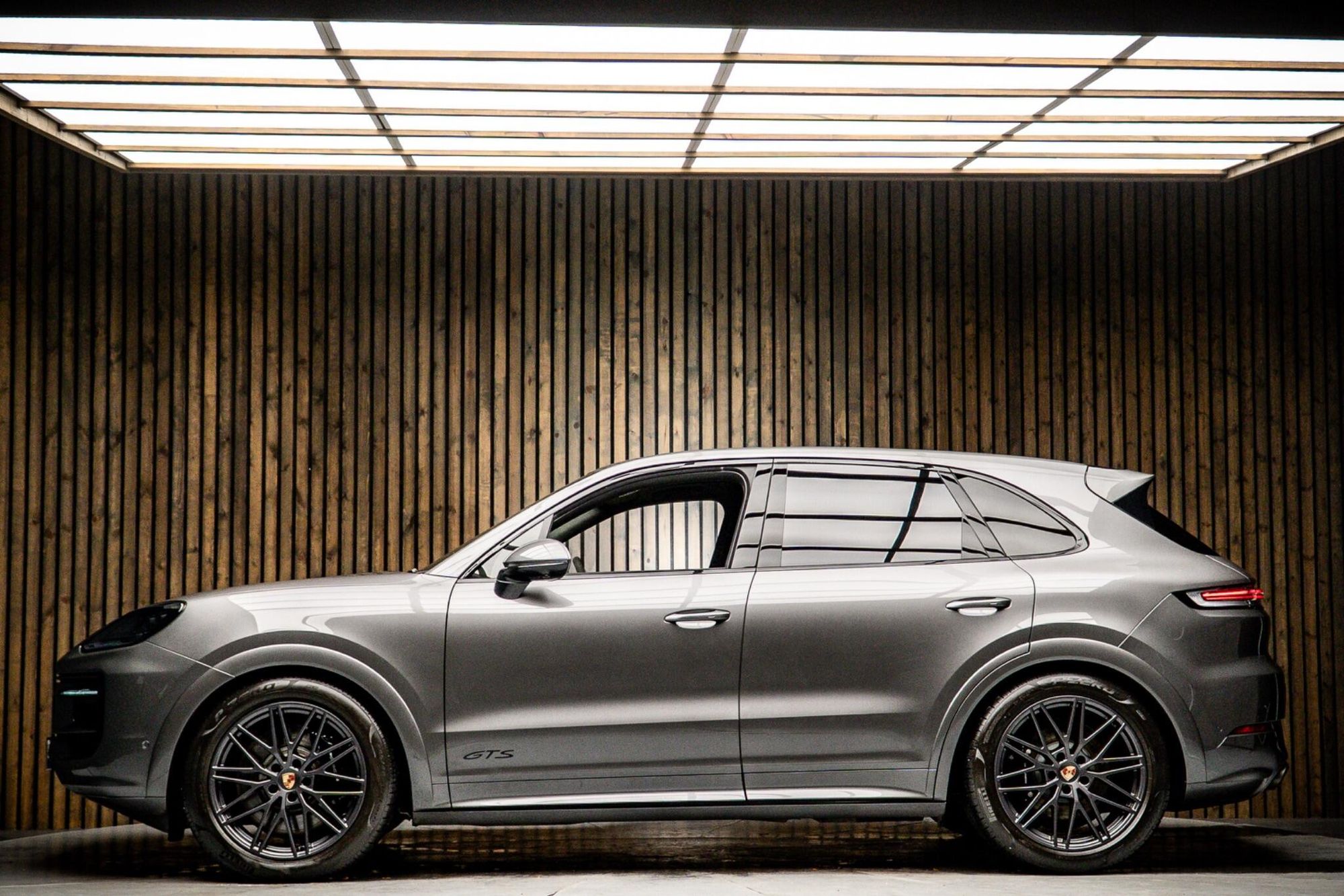 PORSCHE CAYENNE ESTATE GTS 5dr Tiptronic S for sale UK - Slide 7