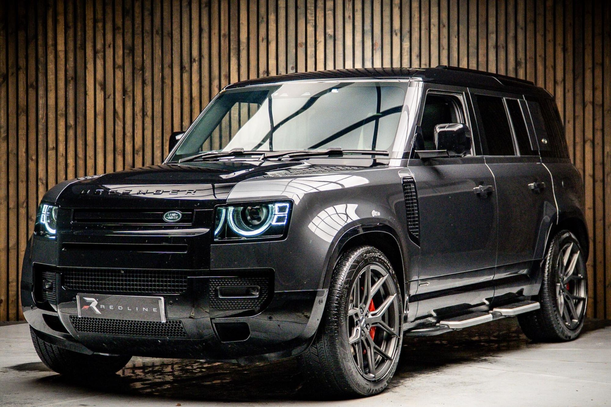 LAND ROVER DEFENDER ESTATE 2.0 P400e X 110 5dr Auto for sale UK - Slide 8