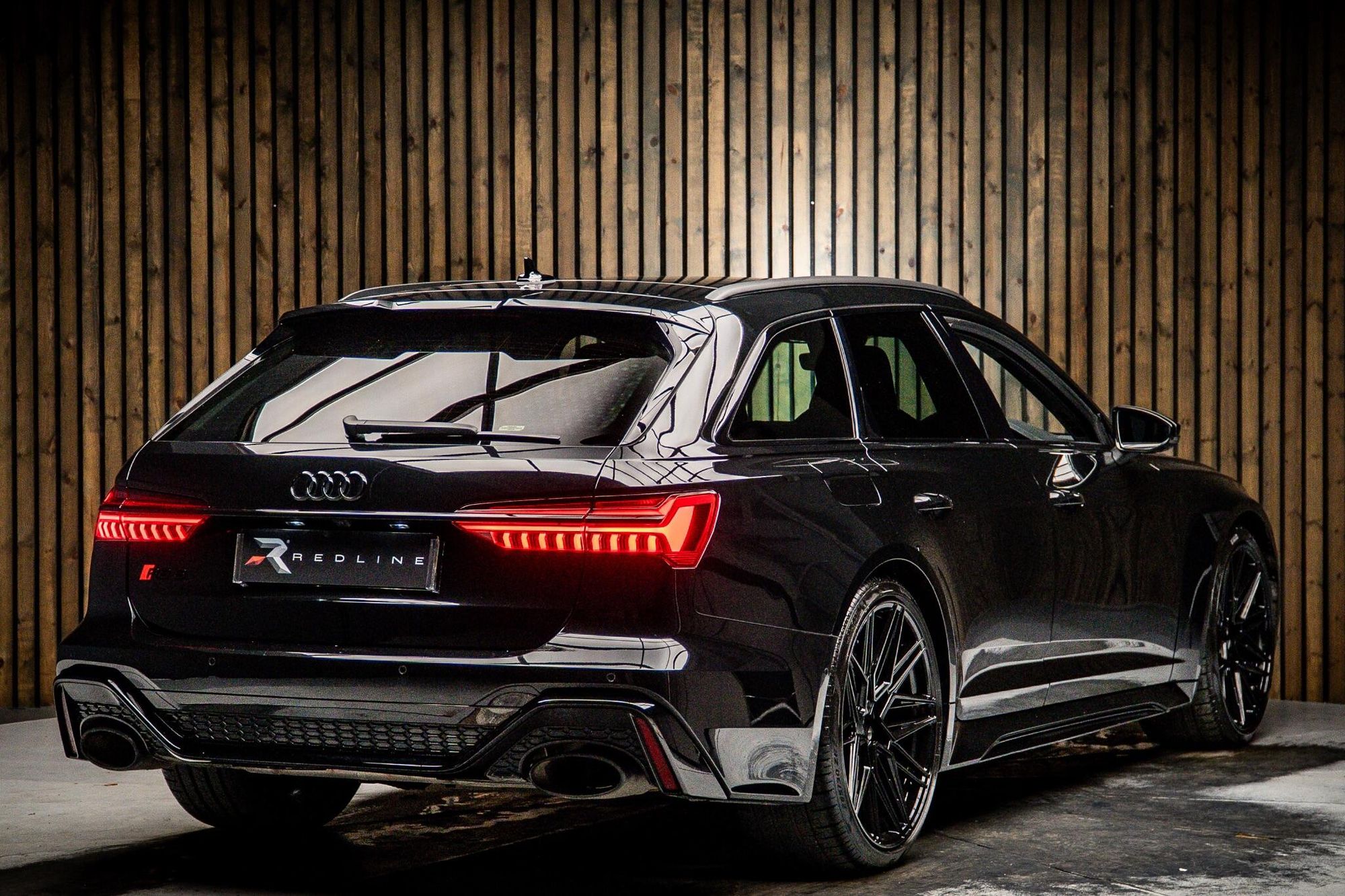 AUDI RS6 RS 6 AVANT RS 6 TFSI Quattro Vorsprung 5dr Tiptronic for sale UK - Slide 4