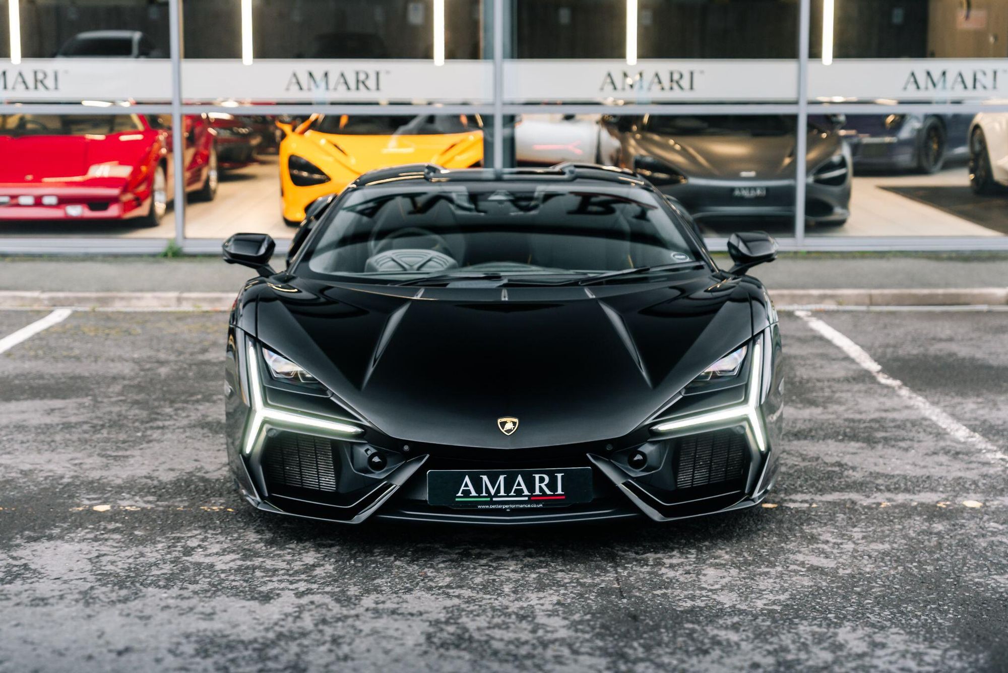 LAMBORGHINI REVUELTO COUPE 6.5 V12 1015 PHEV 2dr DCT for sale UK - Slide 5