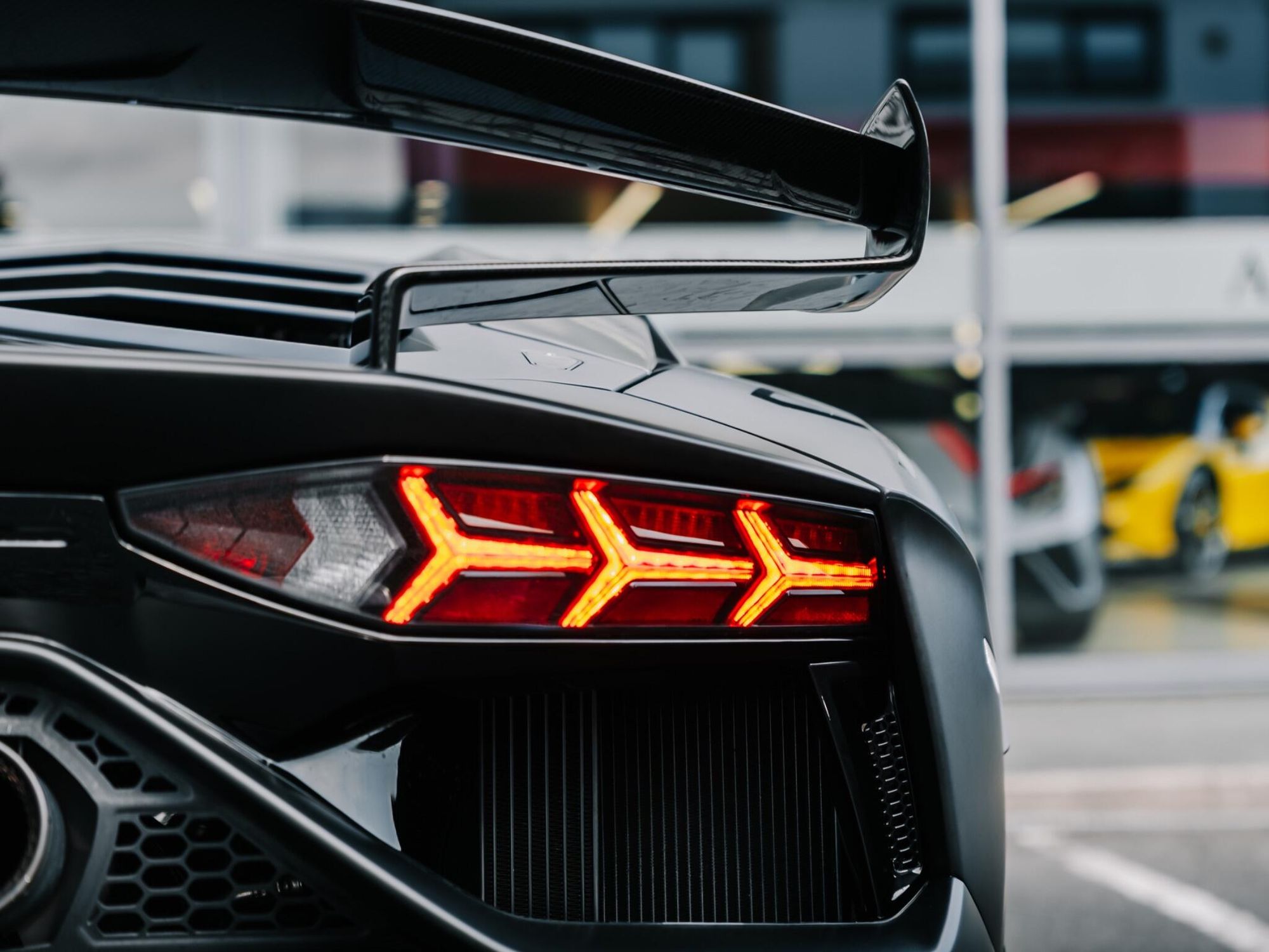 LAMBORGHINI AVENTADOR COUPE SPECIAL EDITION LP 770-4 SVJ 2dr ISR for sale UK - Slide 10