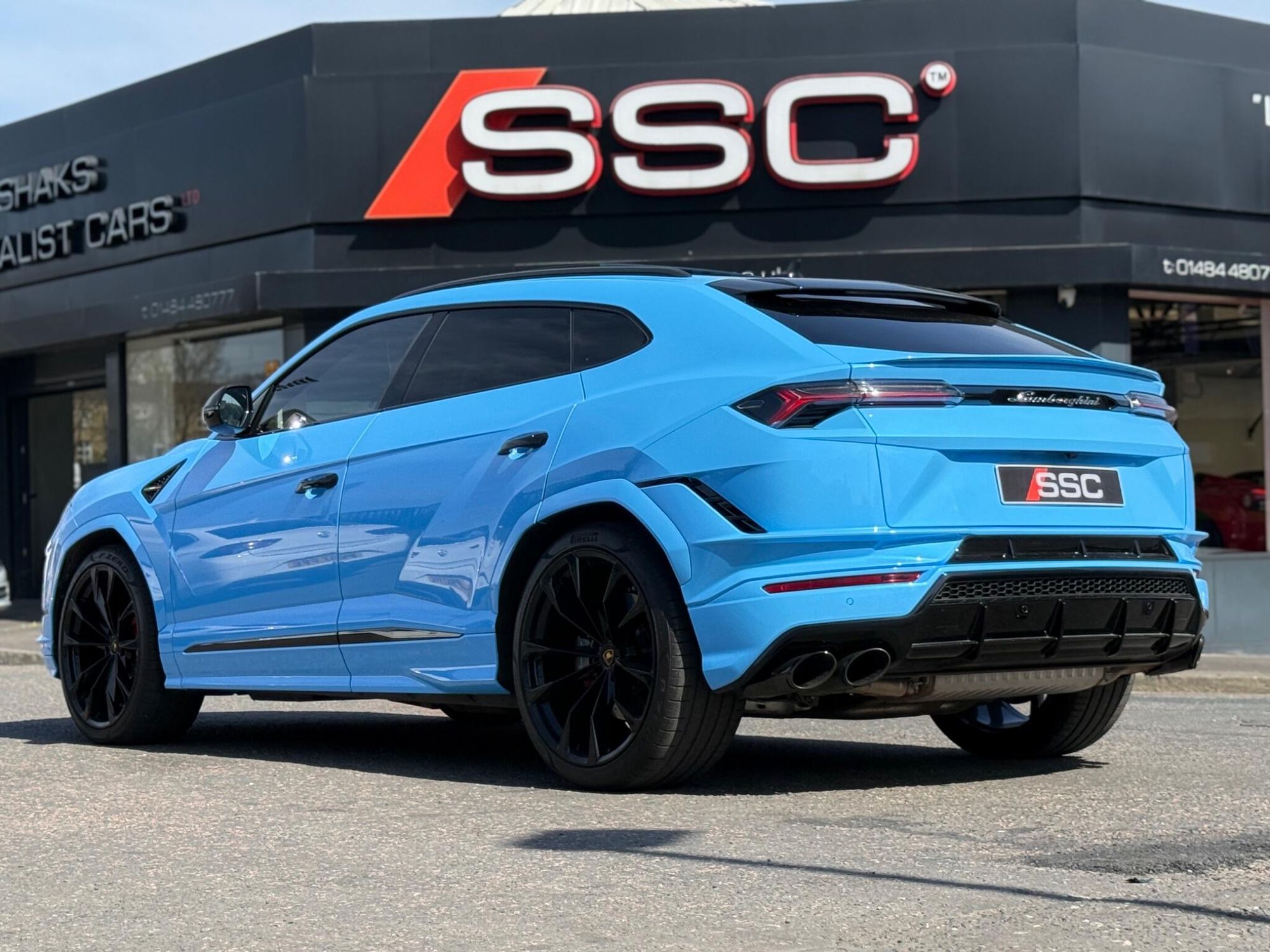 LAMBORGHINI URUS ESTATE 4.0T FSI V8 S 5dr Auto for sale UK - Slide 2
