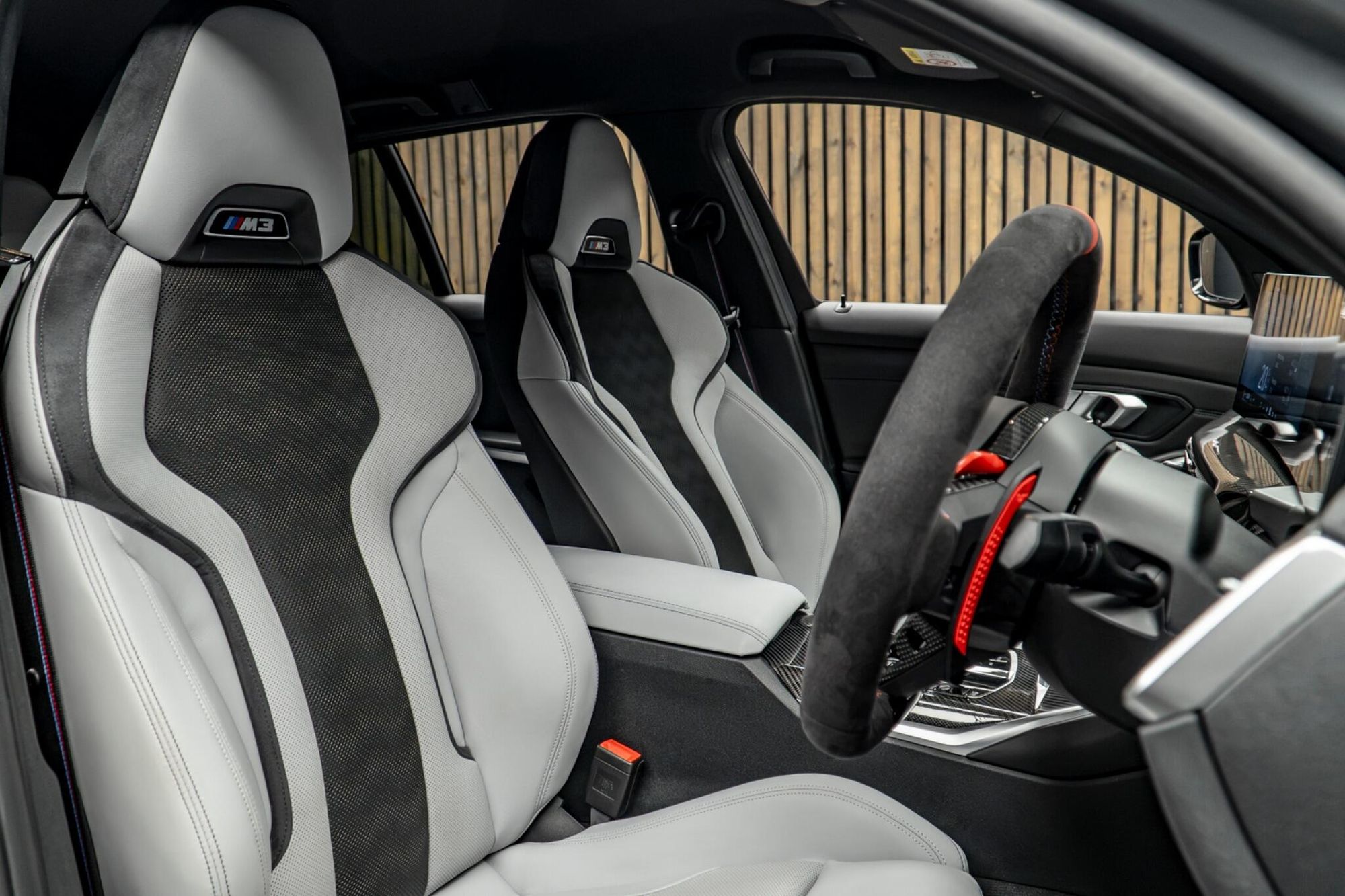 BMW M3 TOURING M3 xDrive 530 Competition M 5dr Step Auto for sale UK - Slide 2