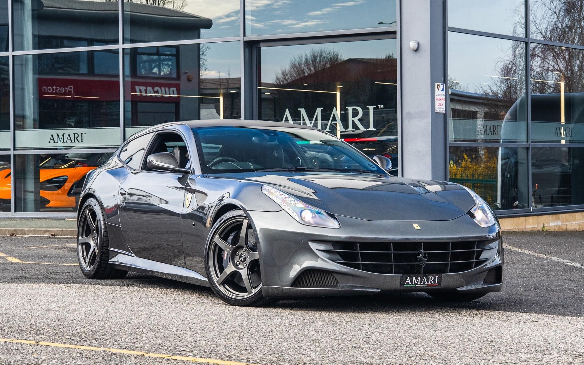 FERRARI FF COUPE 2dr Auto for sale UK - Slide 8