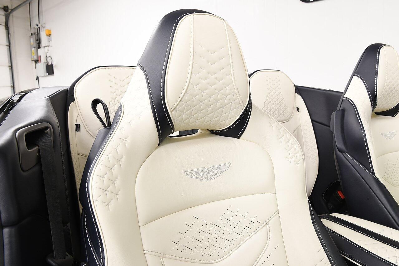 ASTON MARTIN DBS CONVERTIBLE V12 Superleggera 2dr Volante Touchtronic Auto for sale UK - Slide 9