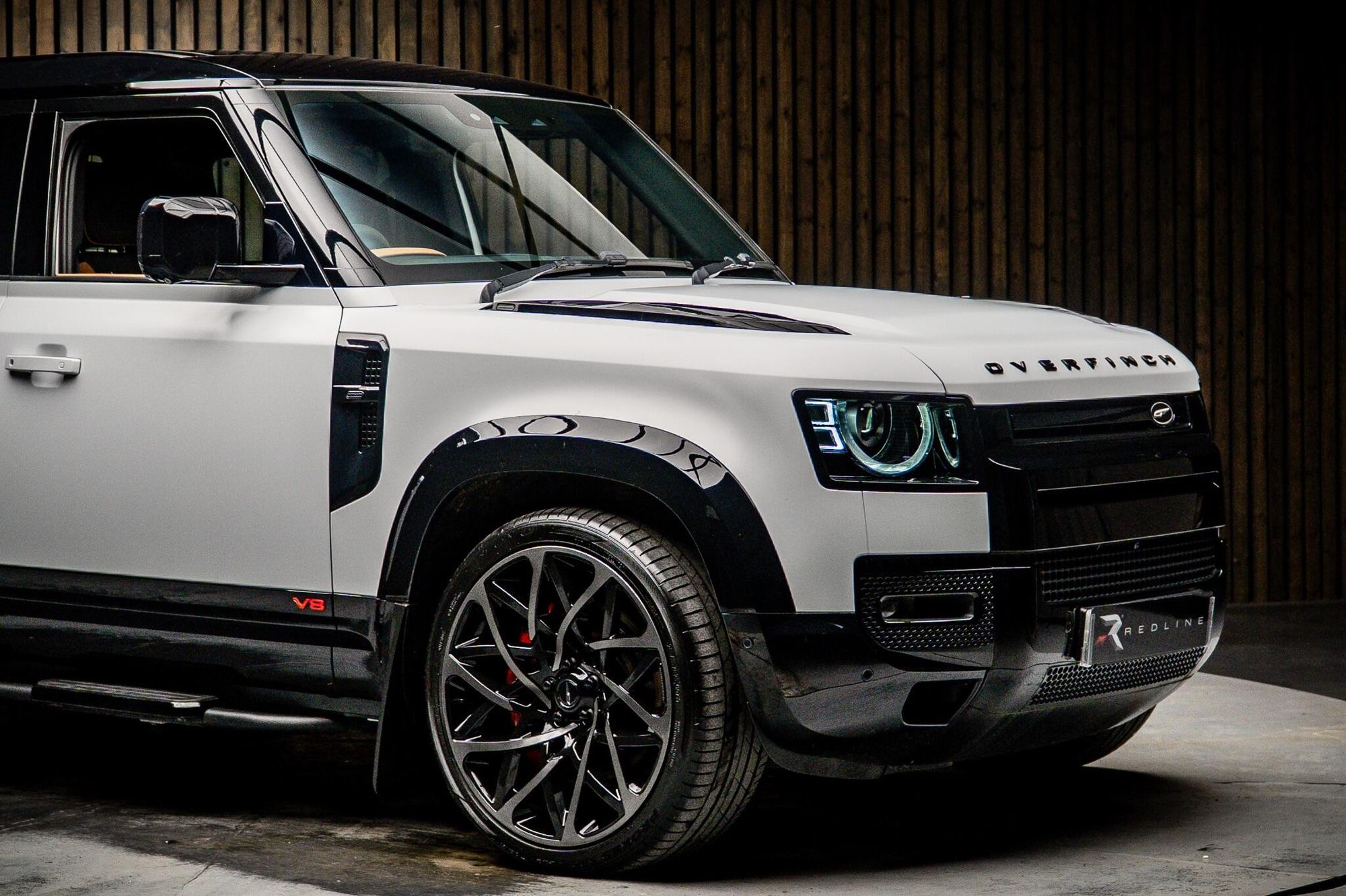 LAND ROVER DEFENDER ESTATE 5.0 P525 V8 110 5dr Auto for sale UK - Slide 10