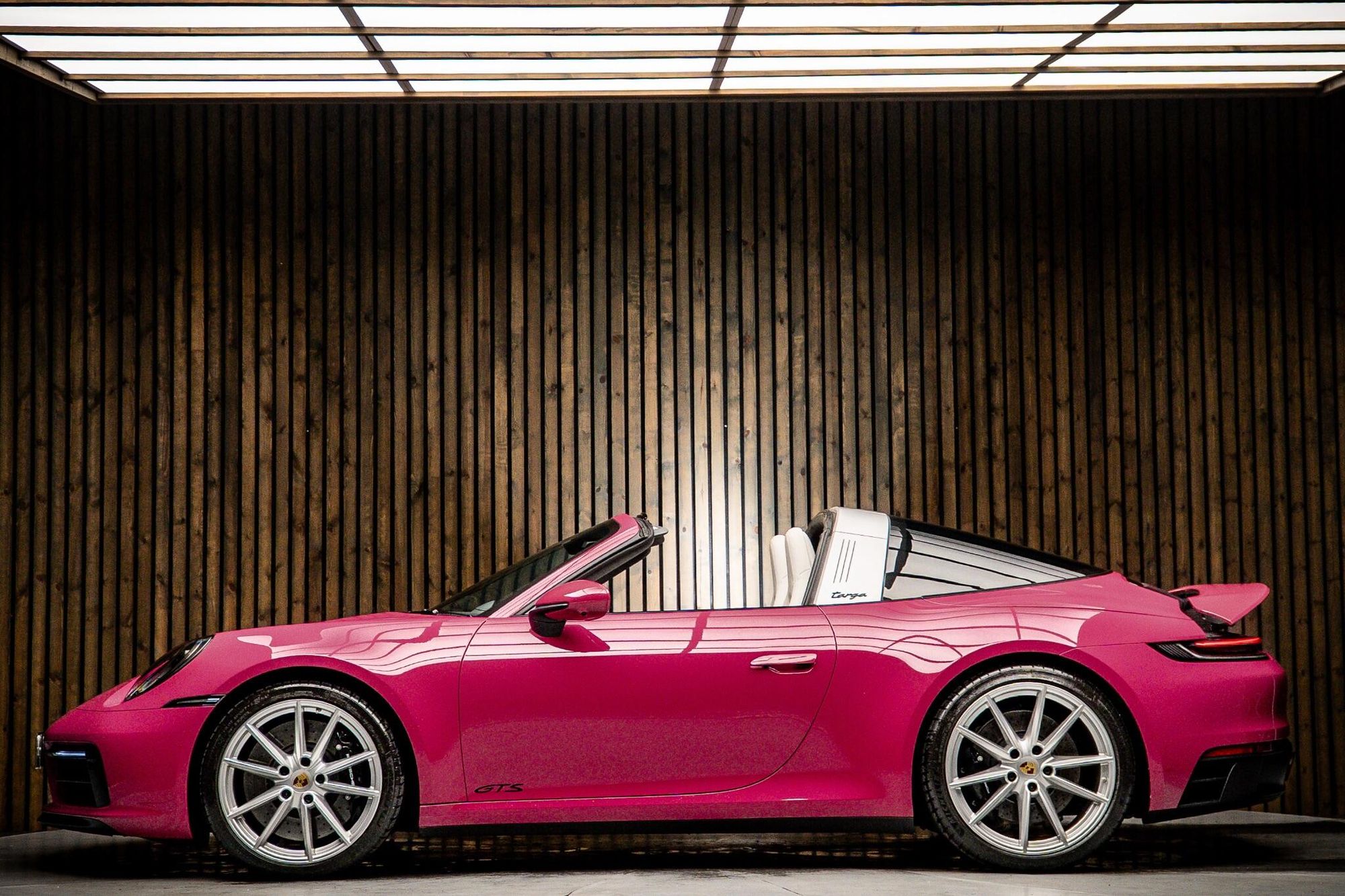 PORSCHE 911 [992] TARGA 4 GTS 2dr PDK for sale UK - Slide 7