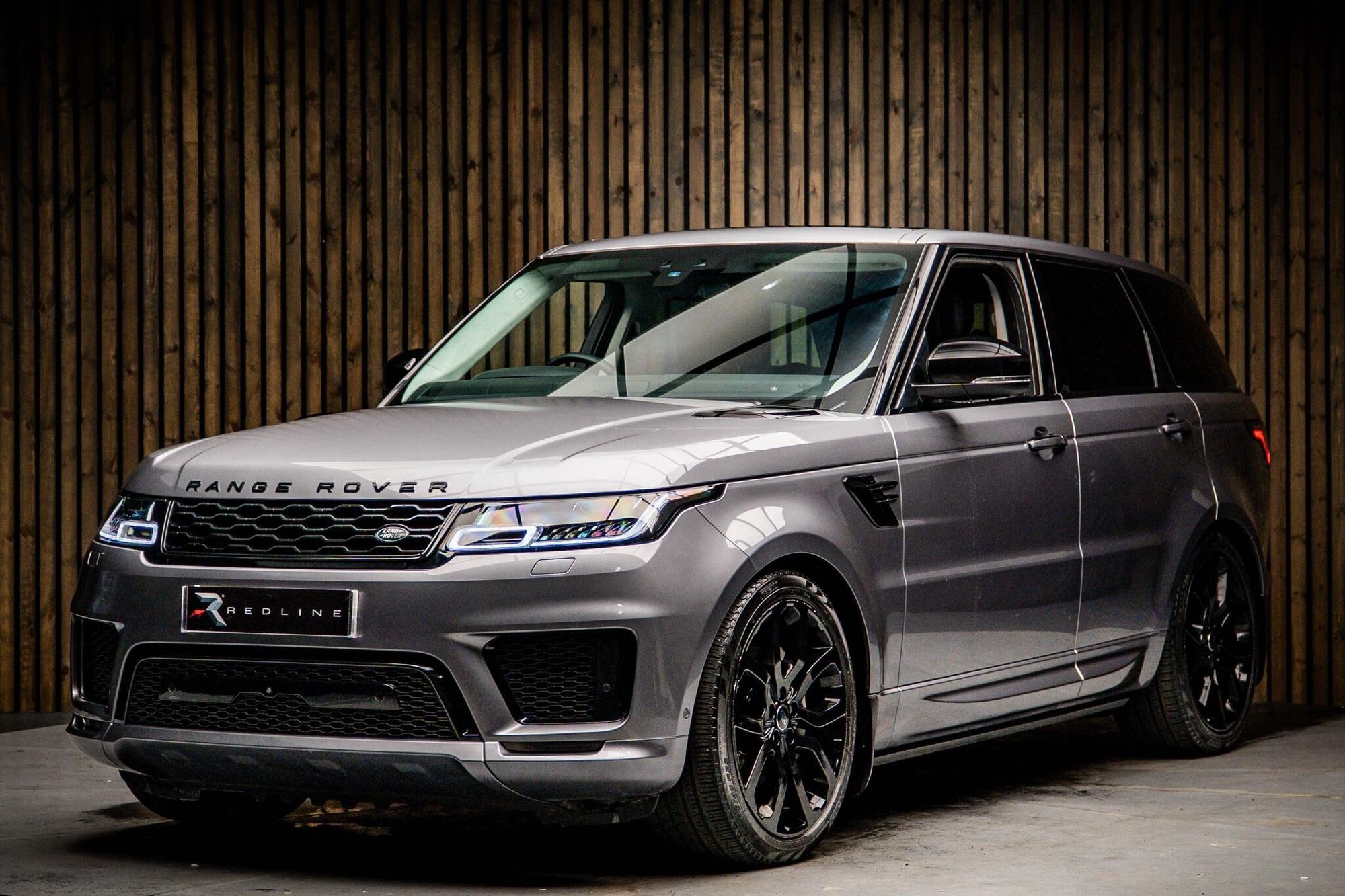 LAND ROVER RANGE ROVER SPORT DIESEL ESTATE 3.0 D300 Autobiography Dynamic 5dr Auto for sale UK - Slide 8