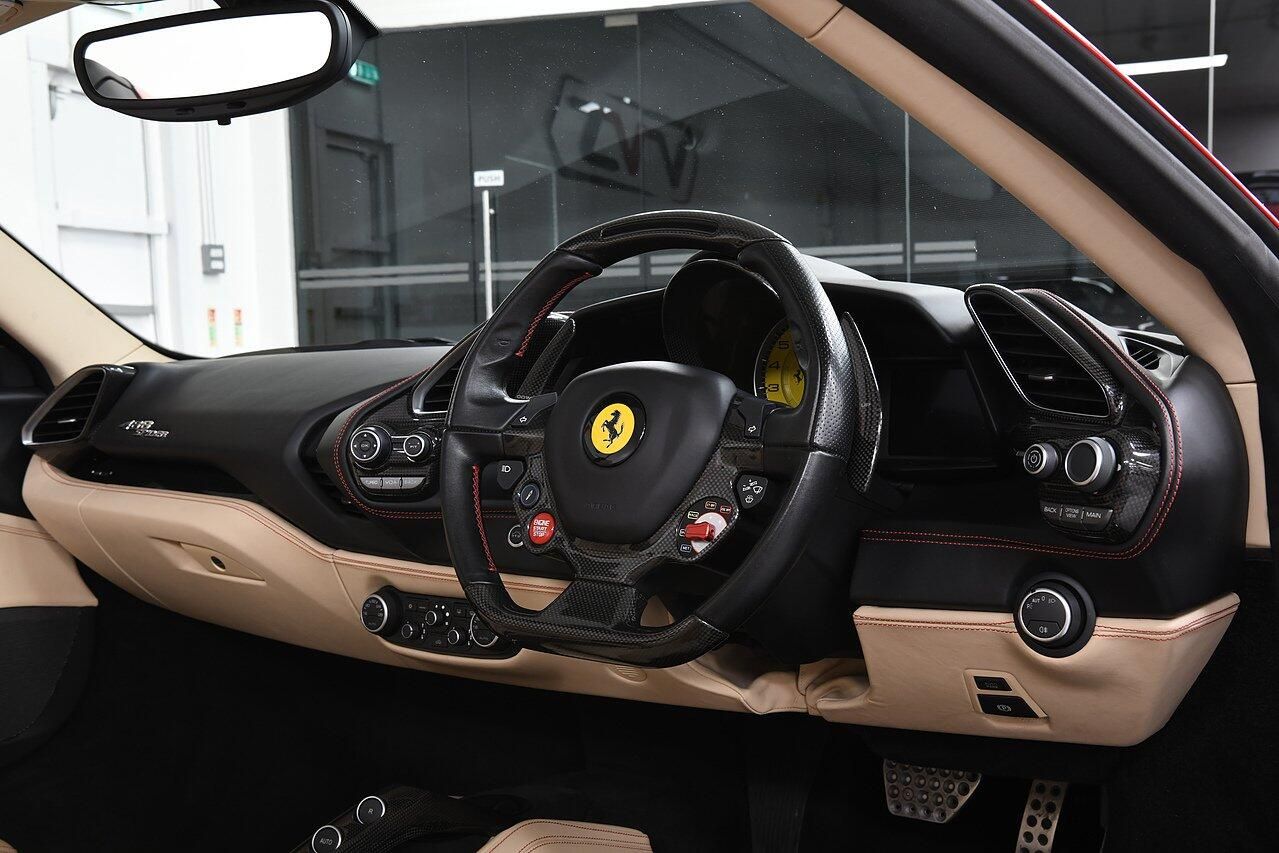 FERRARI 488 CONVERTIBLE Spider 2dr Auto for sale UK - Slide 5