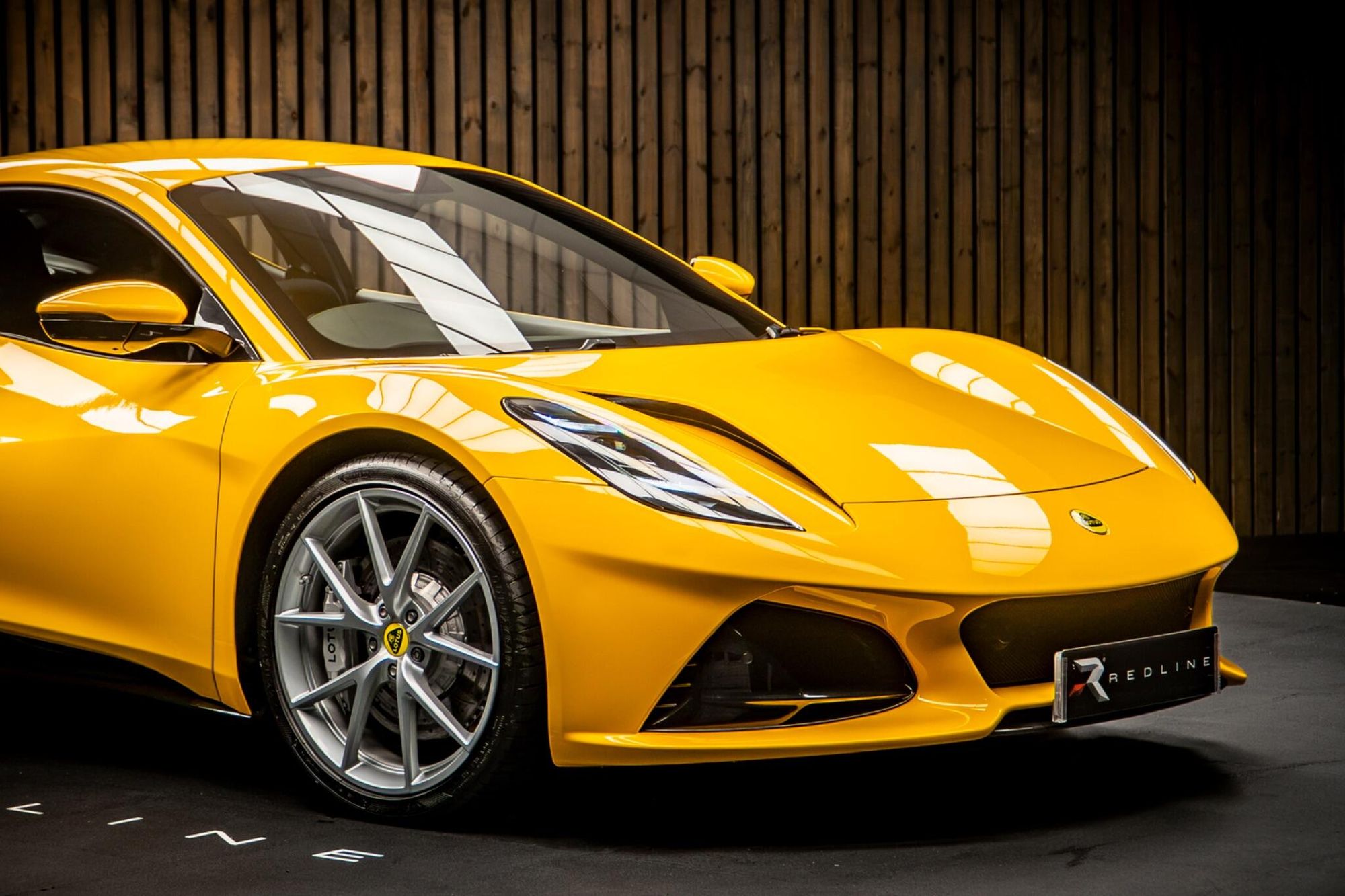 LOTUS EMIRA COUPE SPECIAL EDITION 3.5 V6 First Edition 2dr for sale UK - Slide 10