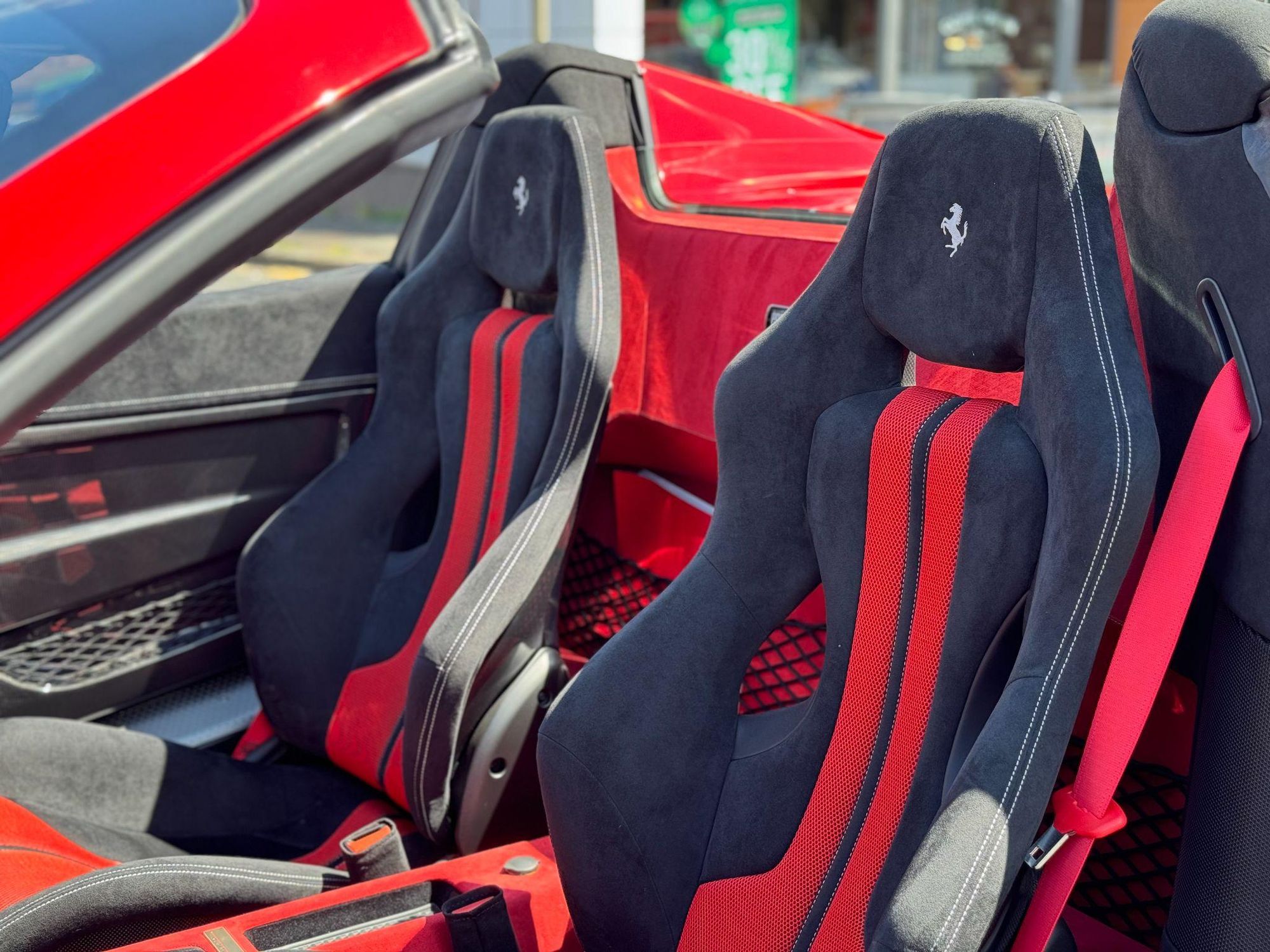 FERRARI 458 CONVERTIBLE Spider 2dr Auto [HELE] for sale UK - Slide 3