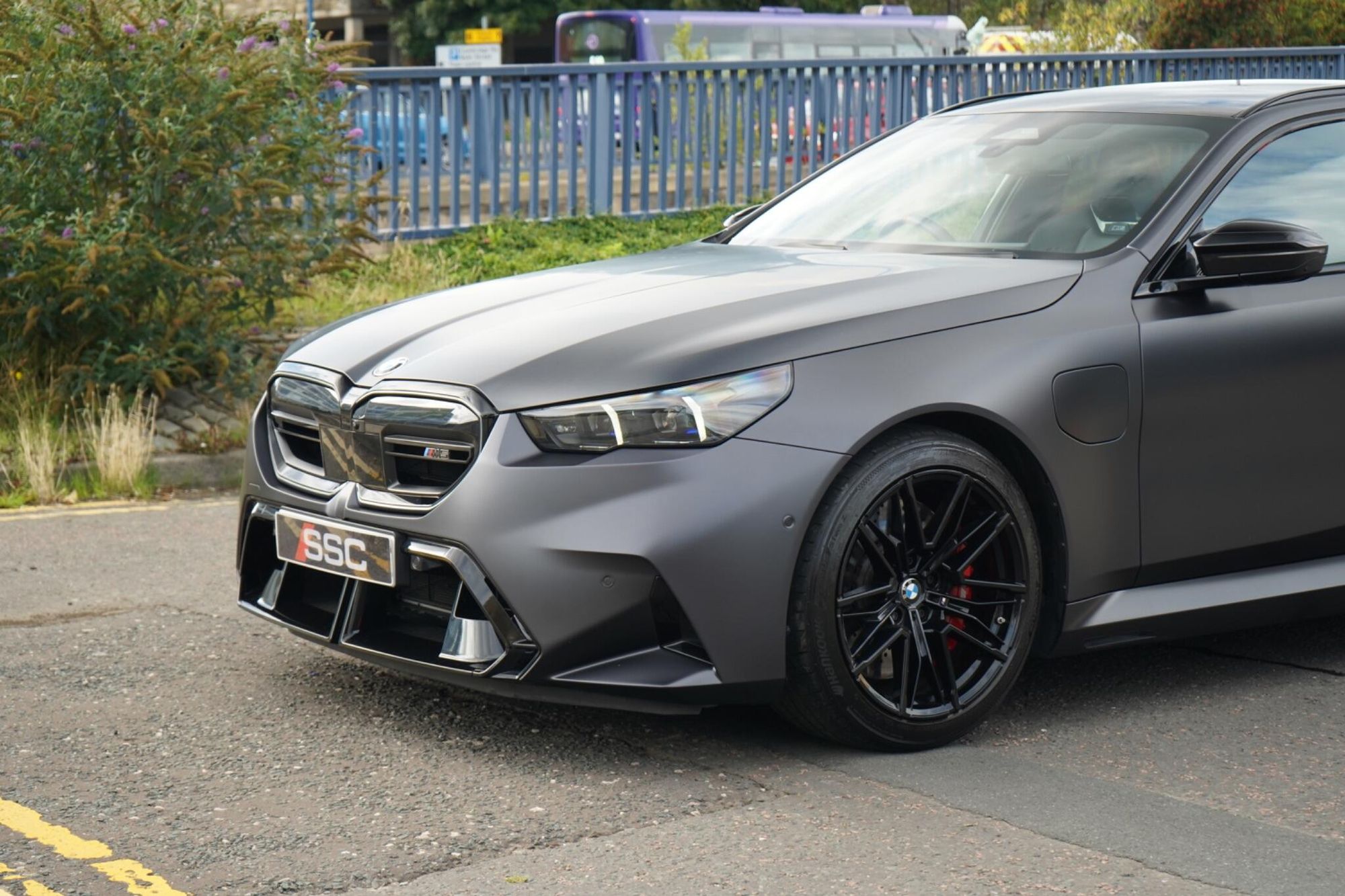 BMW M5 Touring 4.4 22.1kWh 5 Door Auto for sale UK - Slide 9