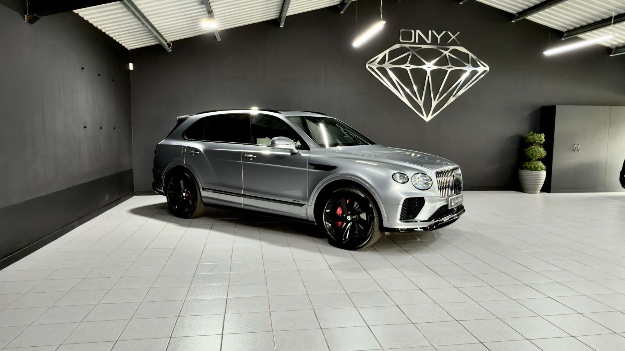 BENTLEY BENTAYGA ESTATE 4.0 V8 Azure 5dr Auto for sale UK - Slide 8