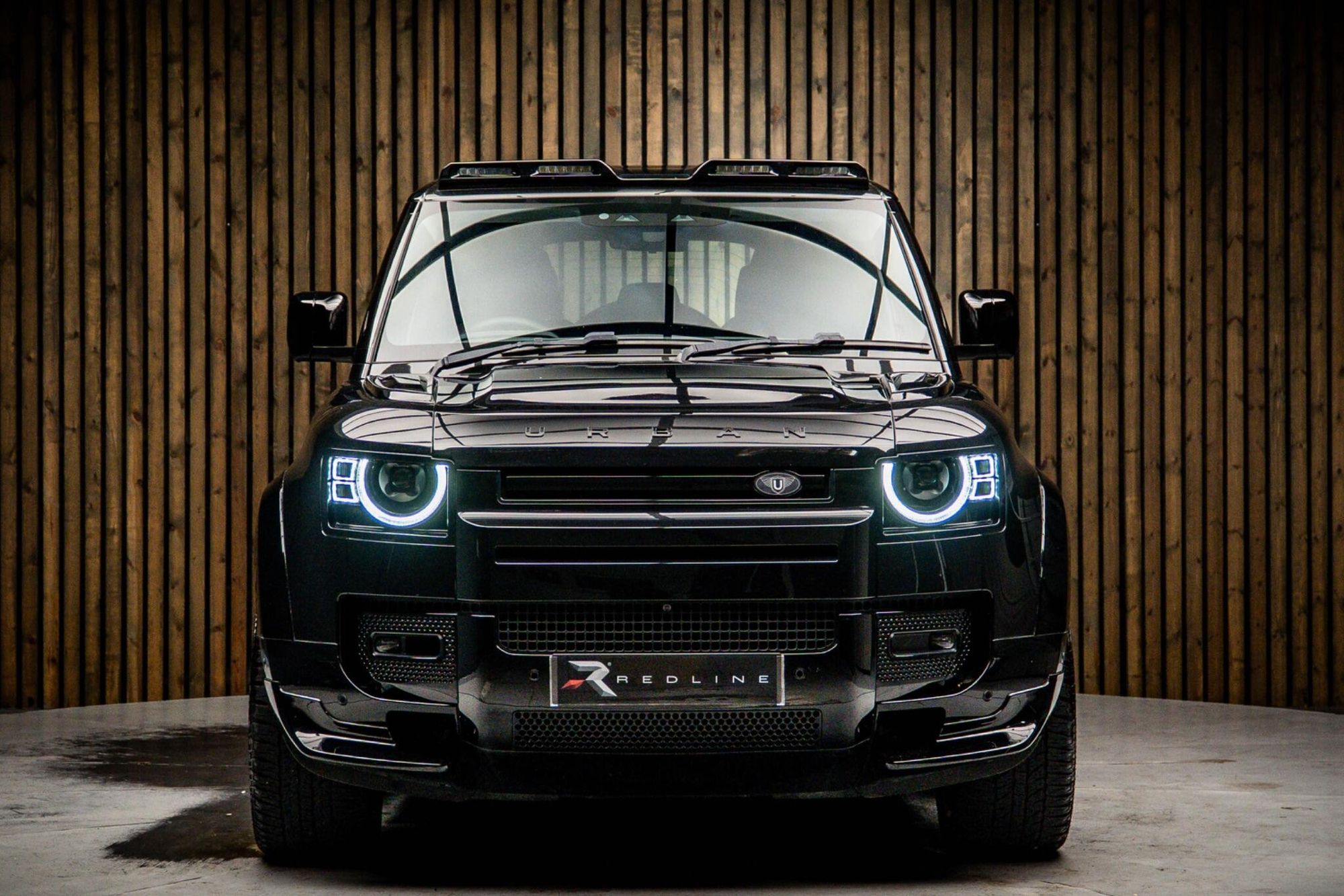 LAND ROVER DEFENDER ESTATE SPECIAL EDITIONS 2.0 P400e XS Edition 110 5dr Auto for sale UK - Slide 4