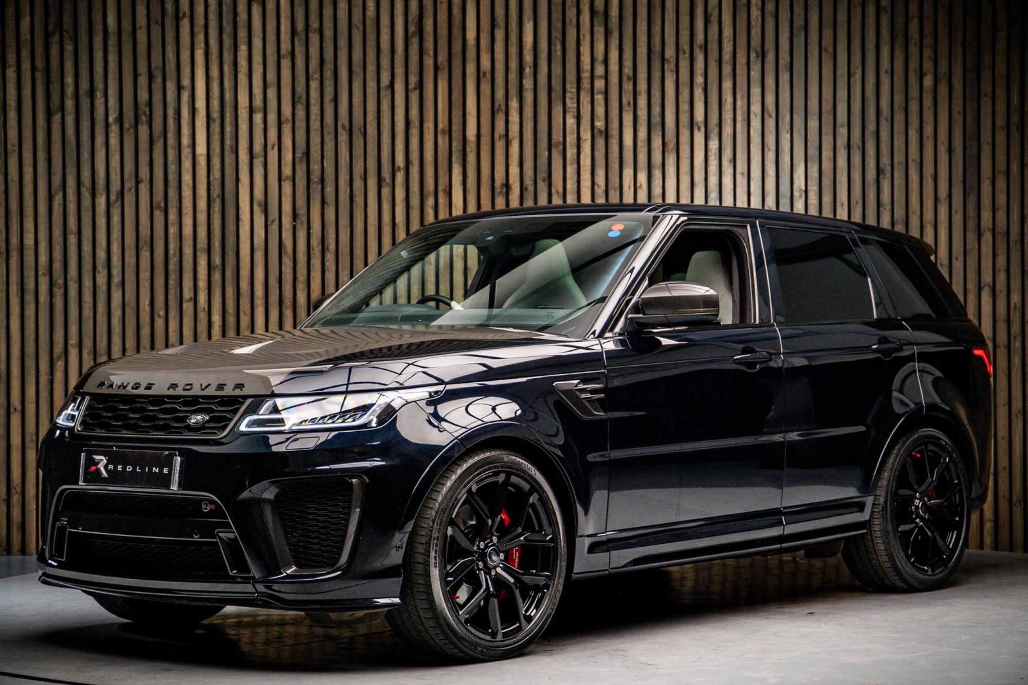 LAND ROVER RANGE ROVER SPORT ESTATE 5.0 P575 S/C SVR Carbon Edition 5dr Auto for sale UK - Slide 8