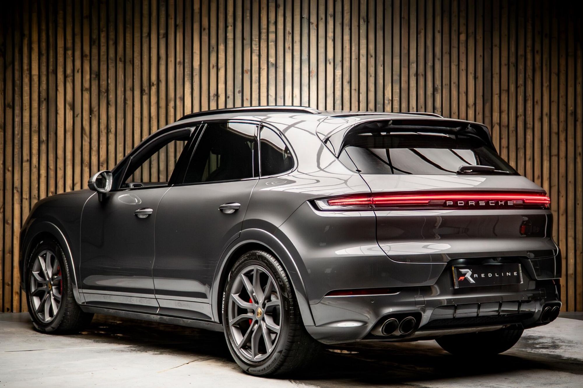 PORSCHE CAYENNE ESTATE S 5dr Tiptronic S for sale UK - Slide 3