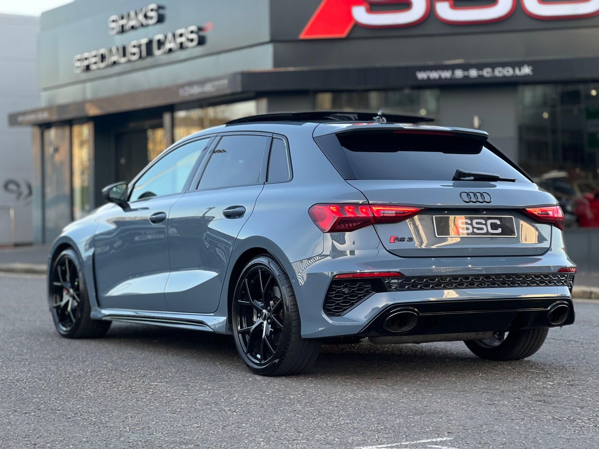 AUDI RS3 RS 3 SPORTBACK RS 3 TFSI Quattro Vorsprung 5dr S Tronic for sale UK - Slide 2