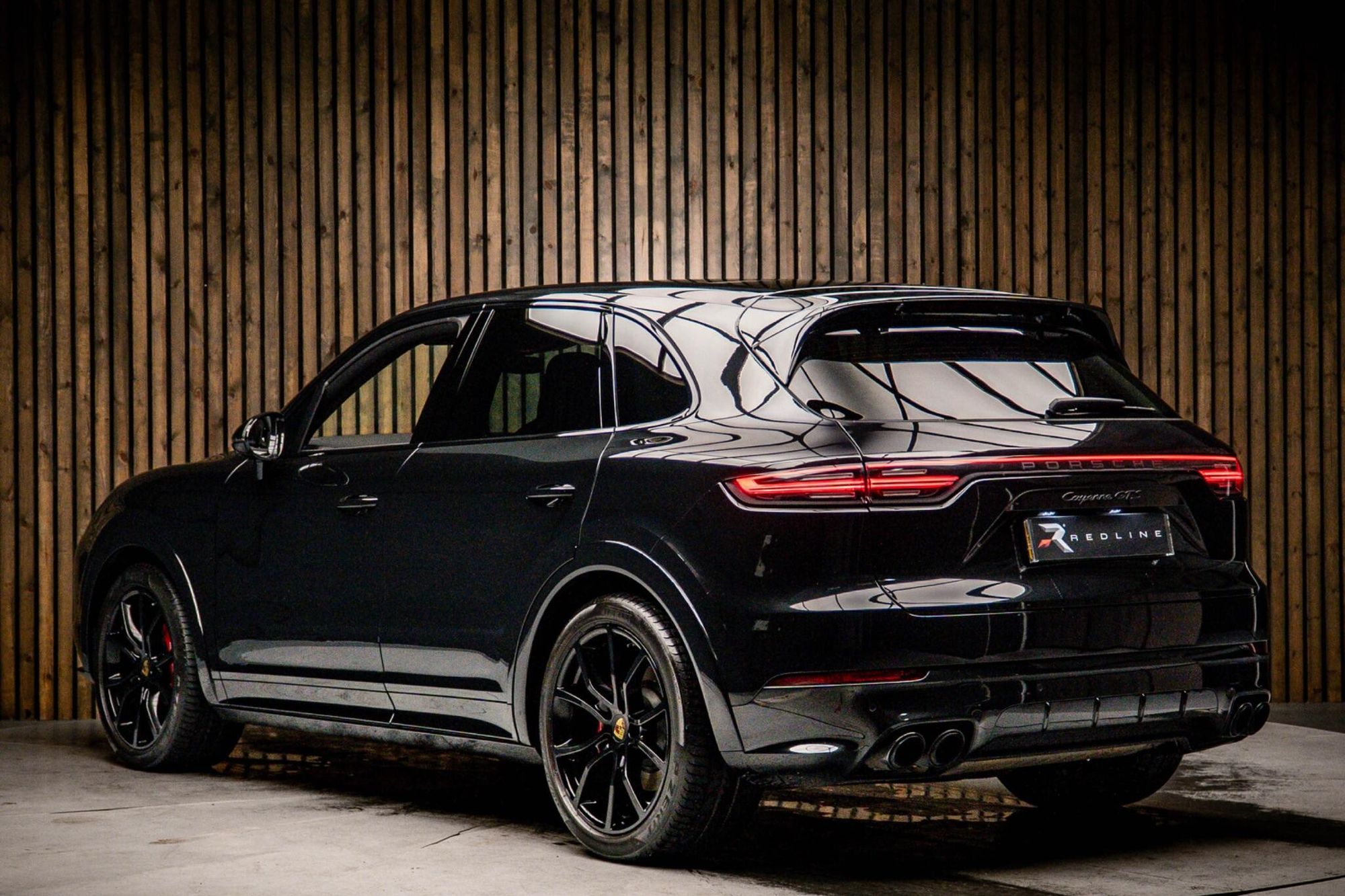 PORSCHE CAYENNE ESTATE GTS 5dr Tiptronic S for sale UK - Slide 3