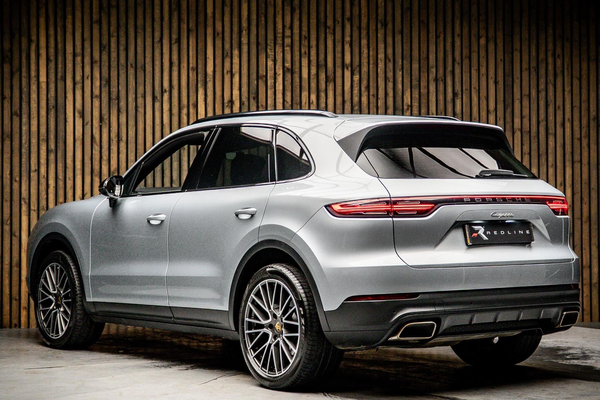 PORSCHE CAYENNE ESTATE 5dr Tiptronic S for sale UK - Slide 3