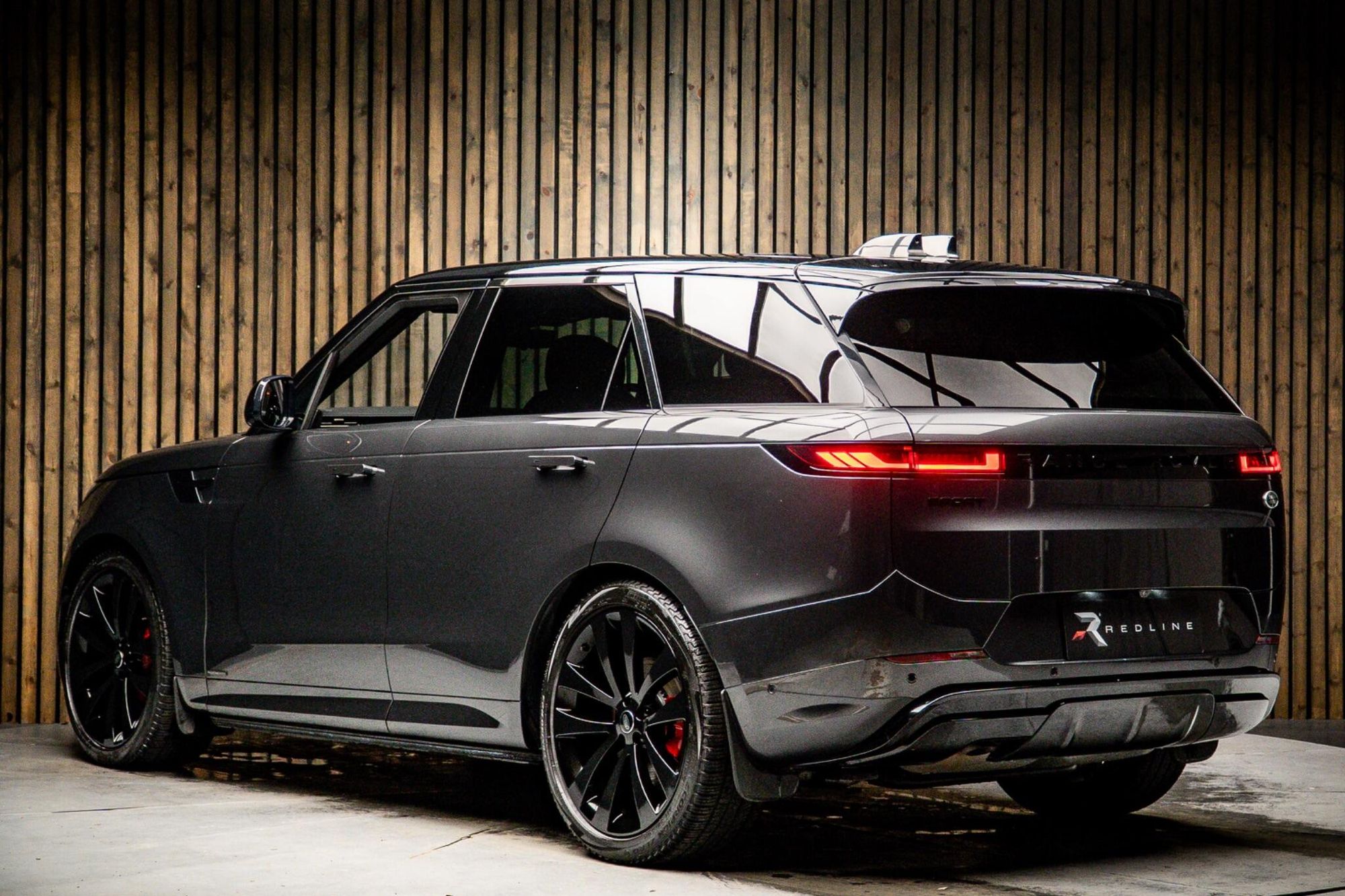 LAND ROVER RANGE ROVER SPORT DIESEL ESTATE 3.0 D300 Autobiography 5dr Auto for sale UK - Slide 3